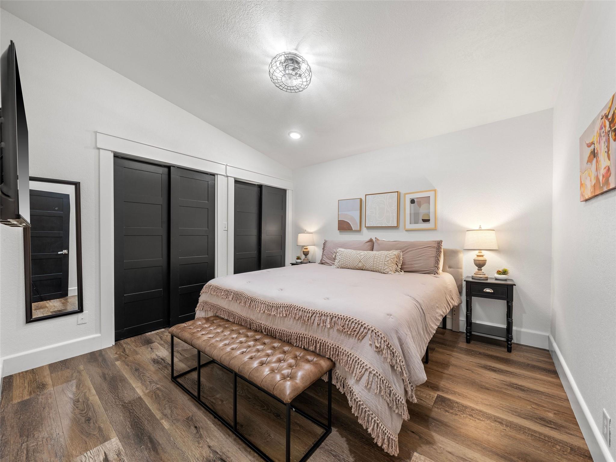 907 W Travis St, Fredericksburg, TX 78624