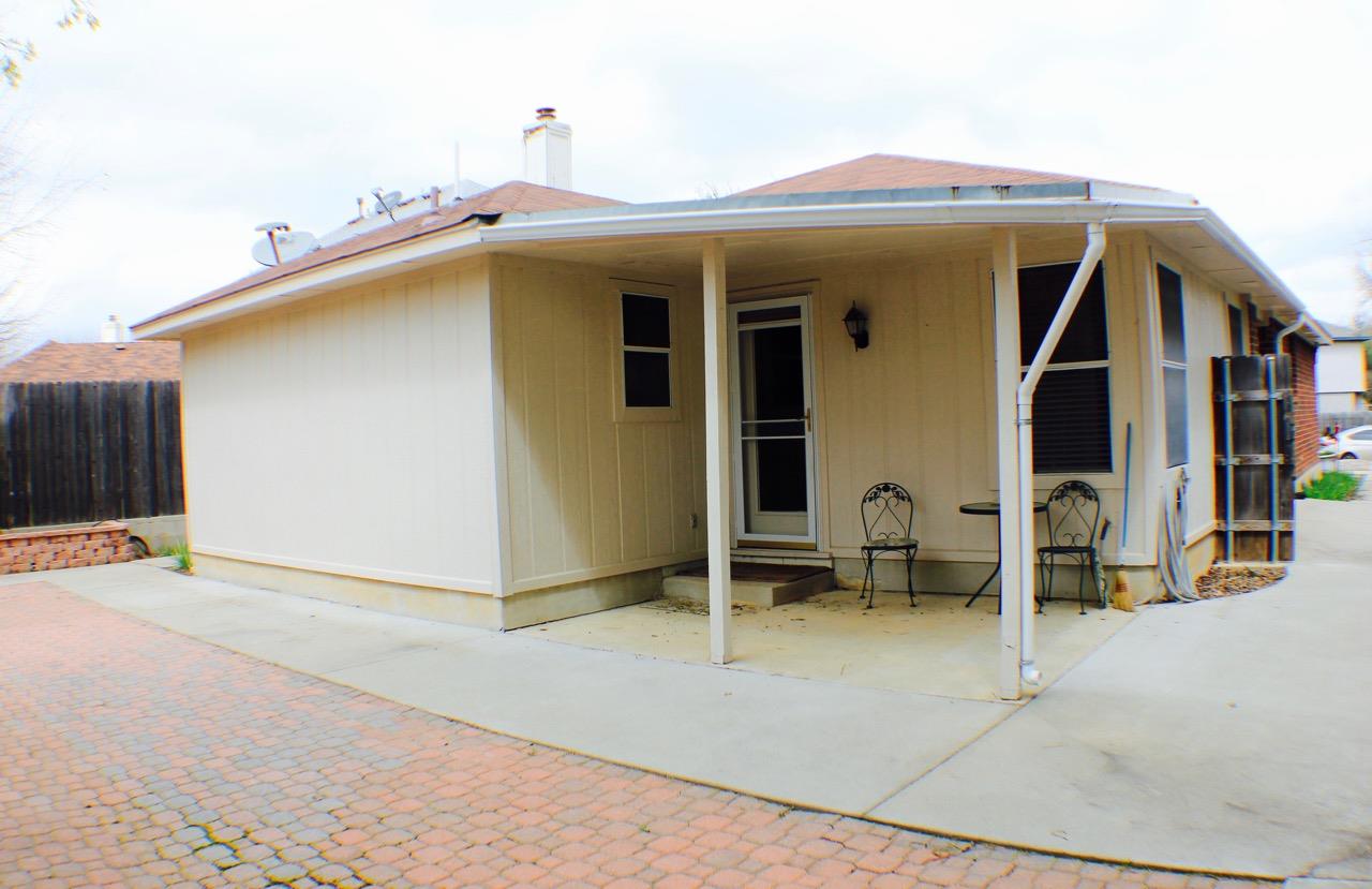 1000 Horseman Cv, Round Rock, TX 78665