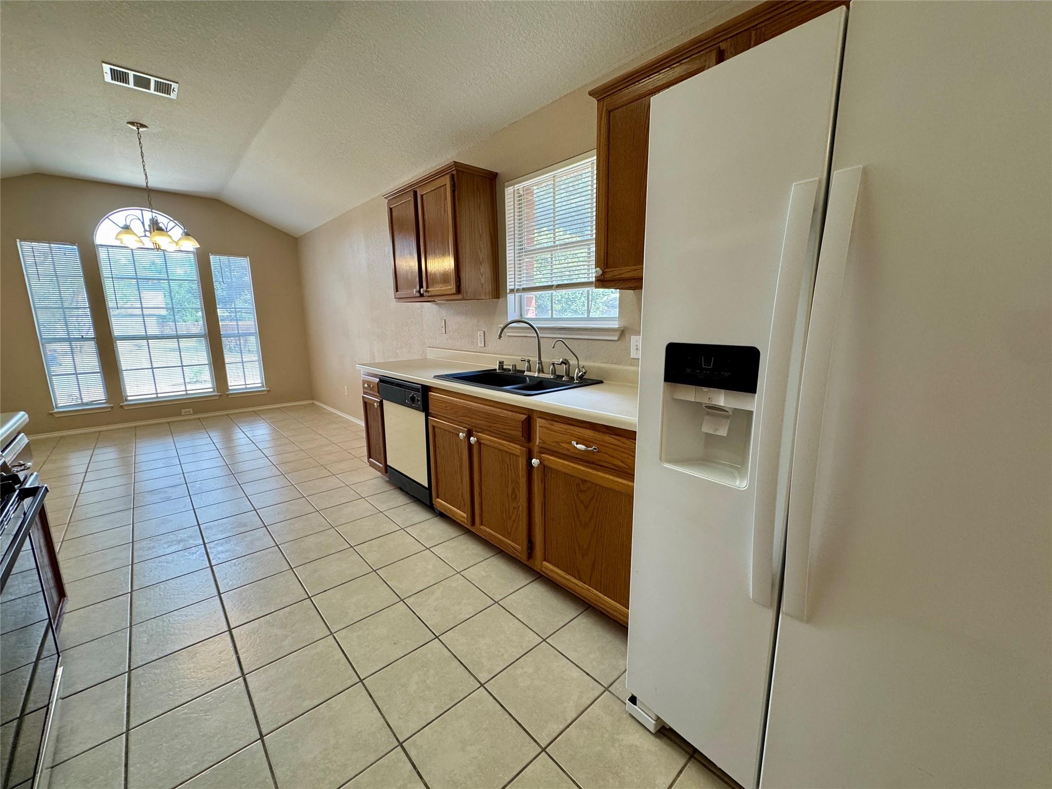 1000 Horseman Cv, Round Rock, TX 78665