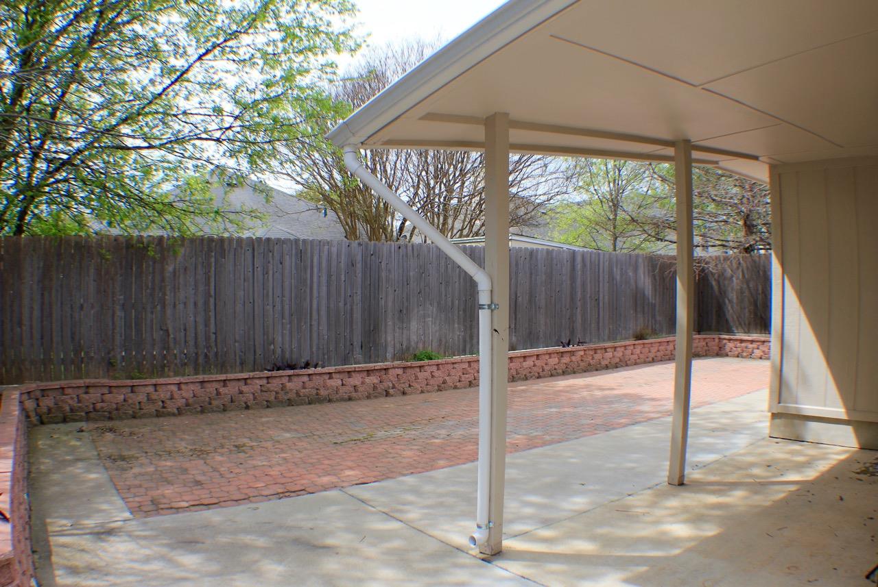 1000 Horseman Cv, Round Rock, TX 78665