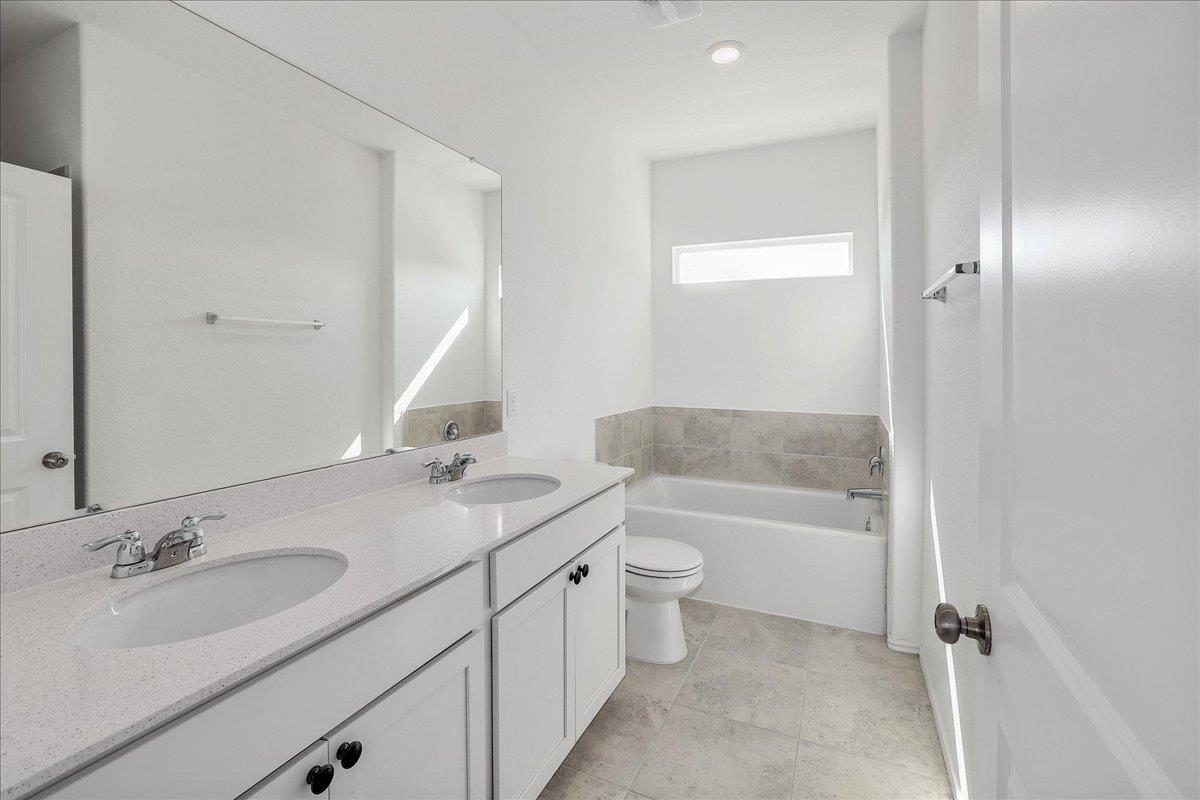 1340 Linwood St, Leander, TX 78641