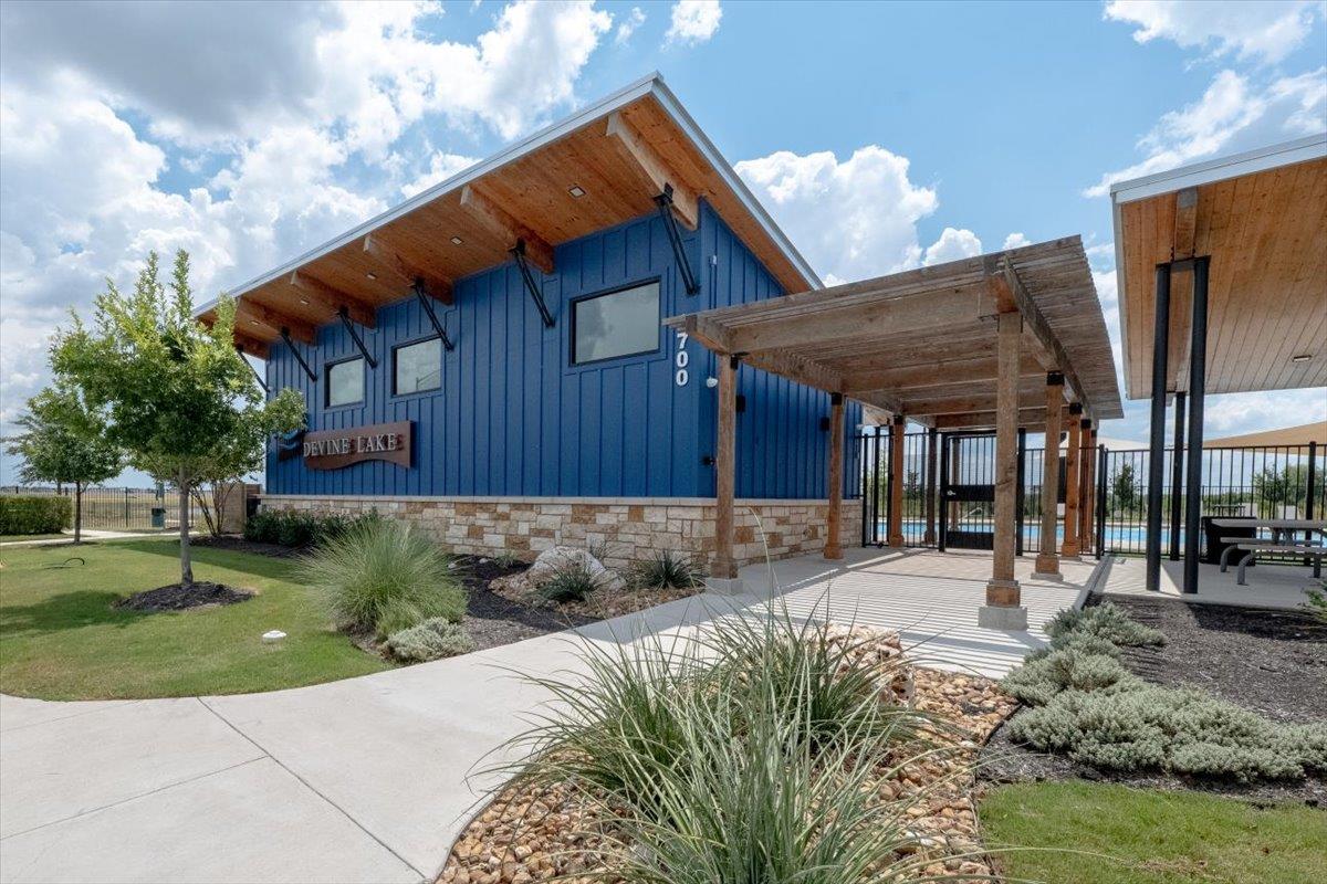 1340 Linwood St, Leander, TX 78641