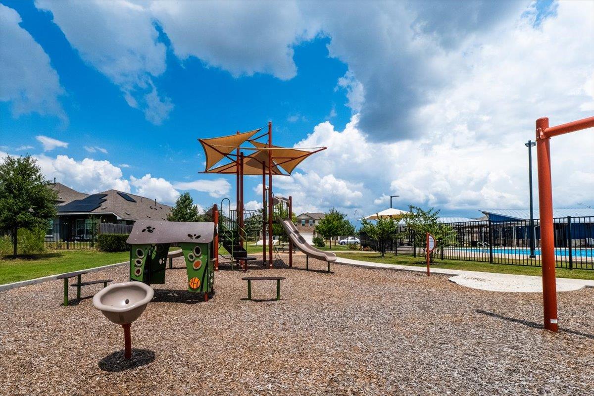 1340 Linwood St, Leander, TX 78641