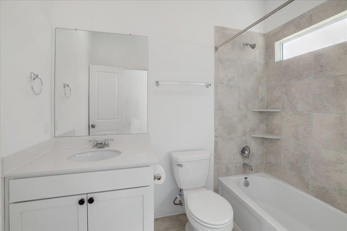 1340 Linwood St, Leander, TX 78641