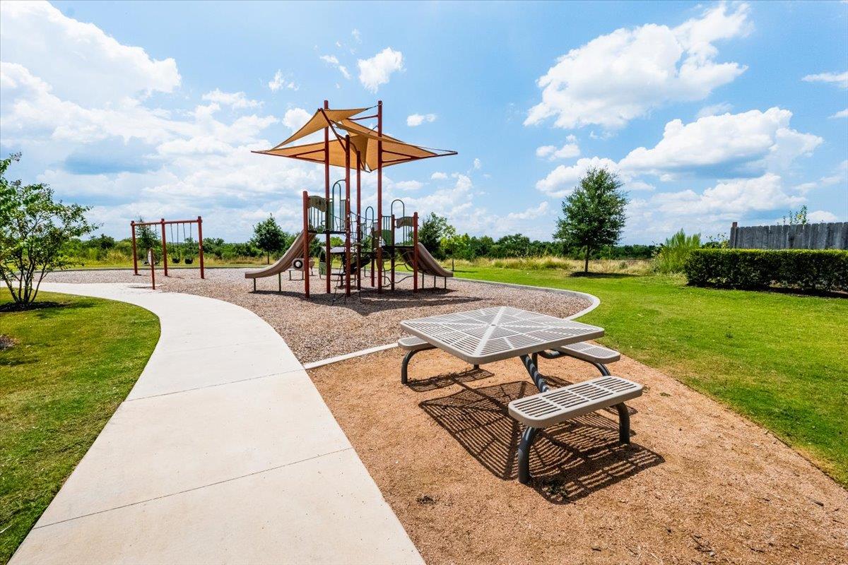 1340 Linwood St, Leander, TX 78641