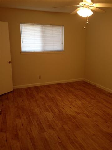 5001 Bull Creek Rd # 115, Austin, TX 78731