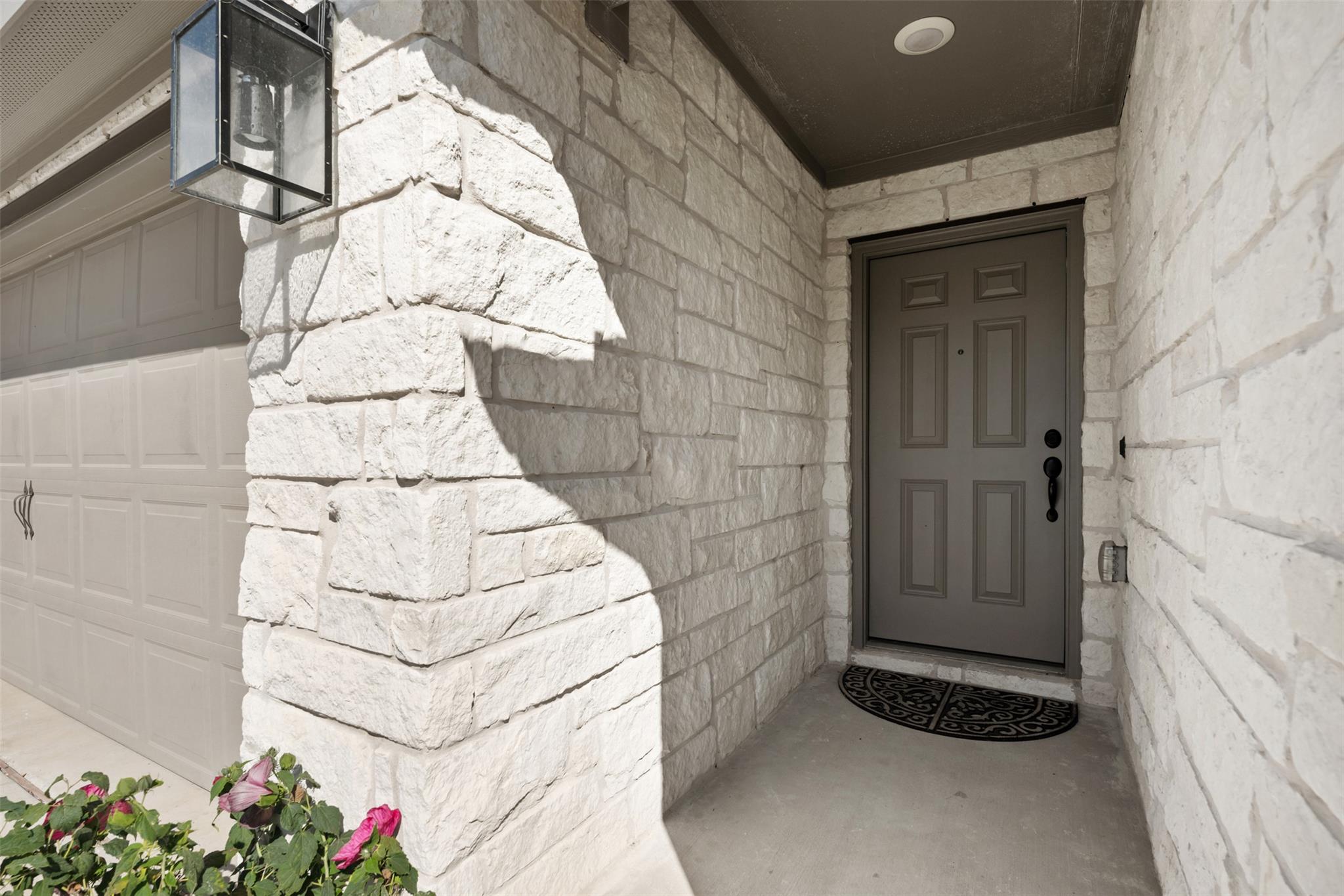 208 Golden Gate Ln, Kyle, TX 78640