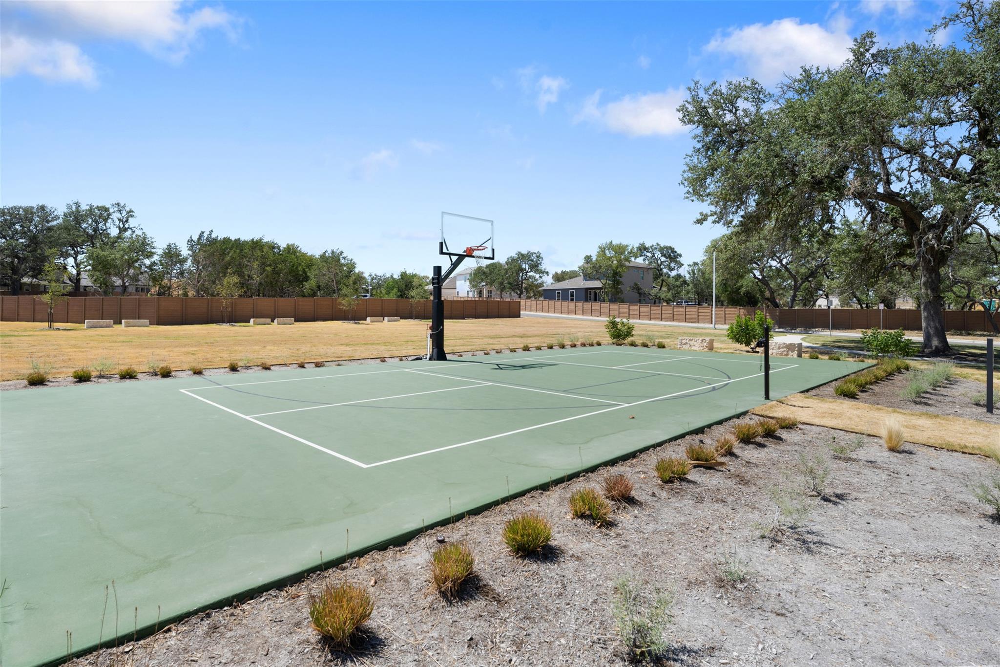 208 Golden Gate Ln, Kyle, TX 78640