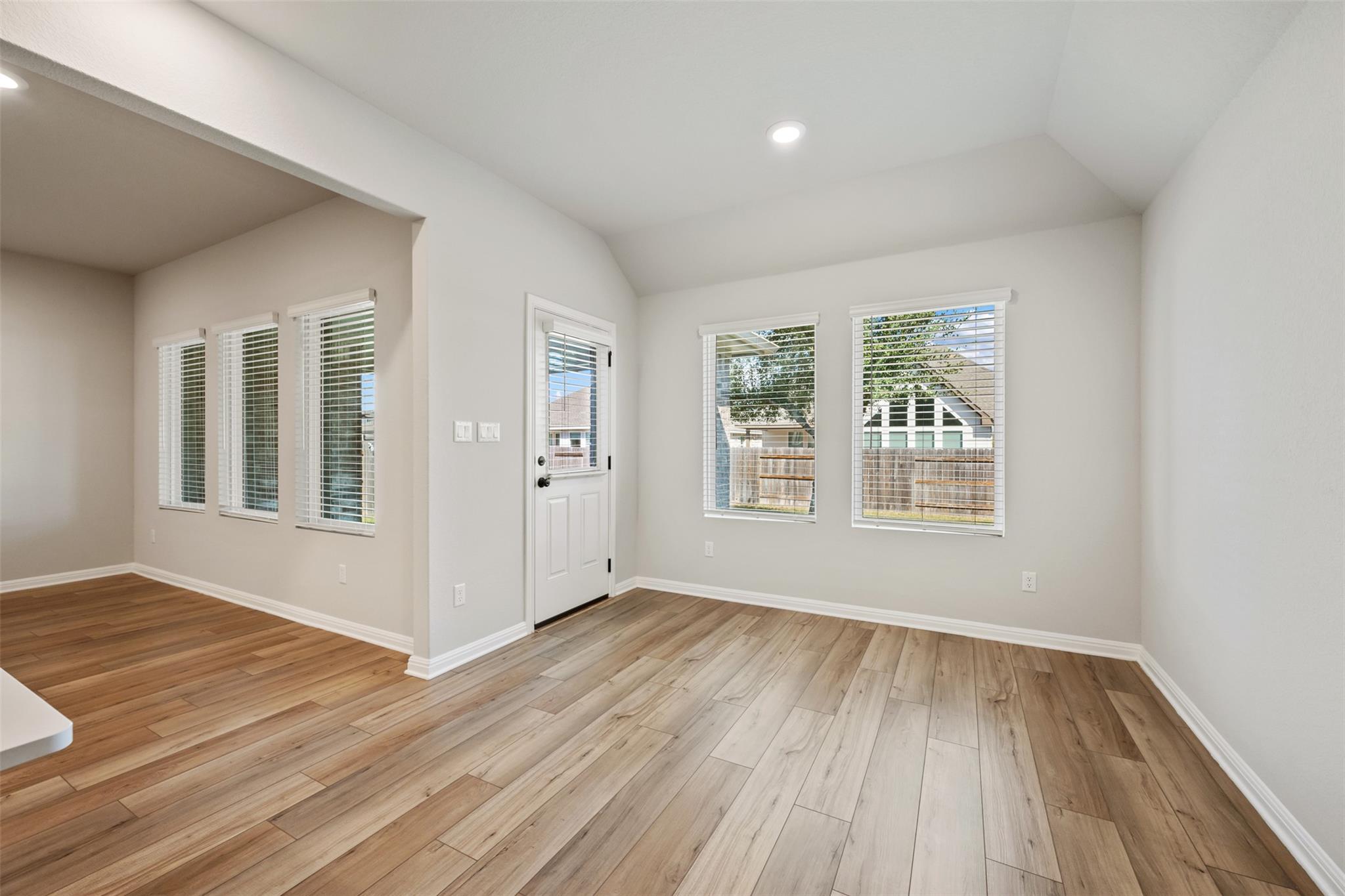 208 Golden Gate Ln, Kyle, TX 78640