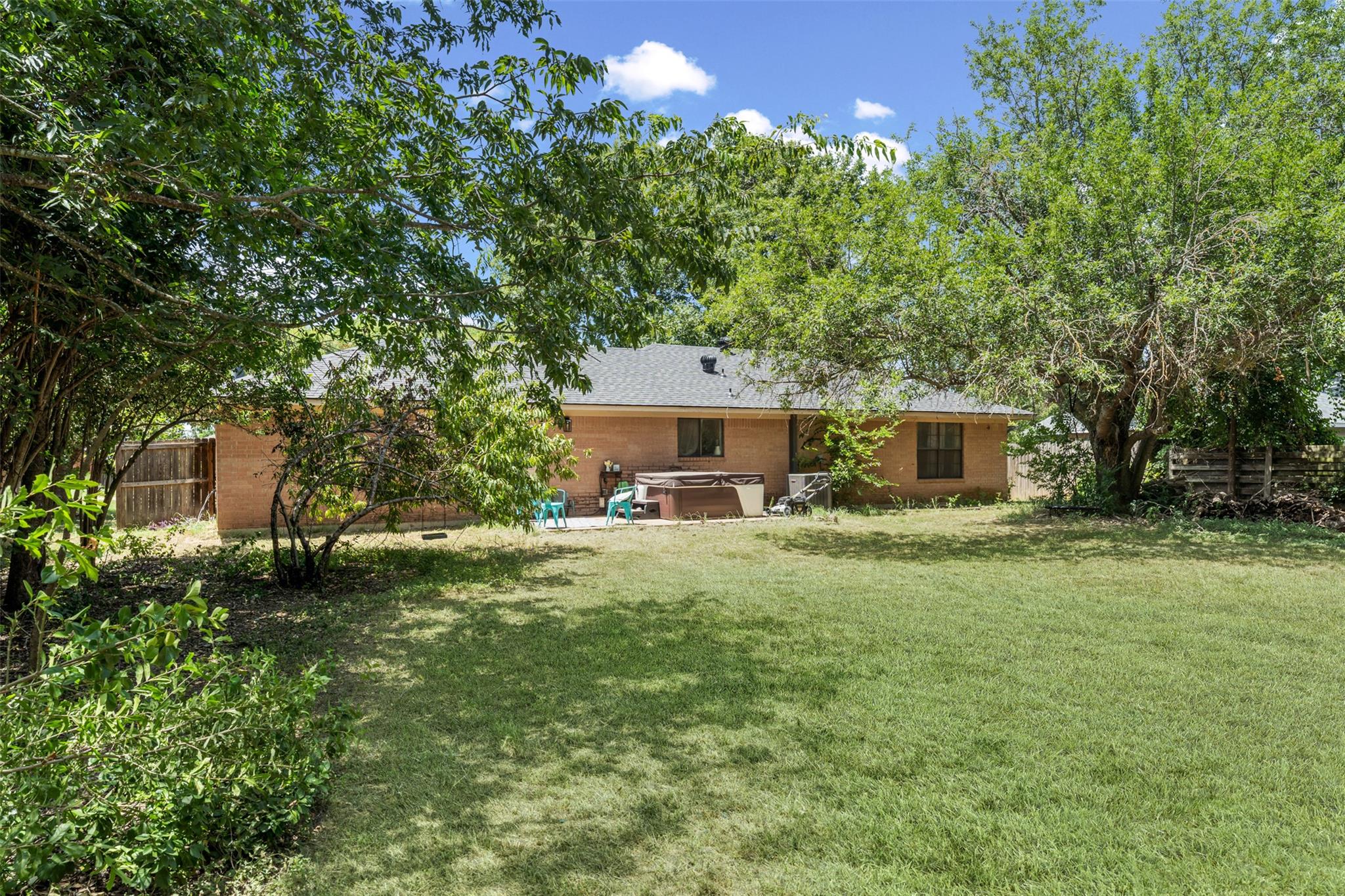 1405 Oak Park Ln, Salado, TX 76571