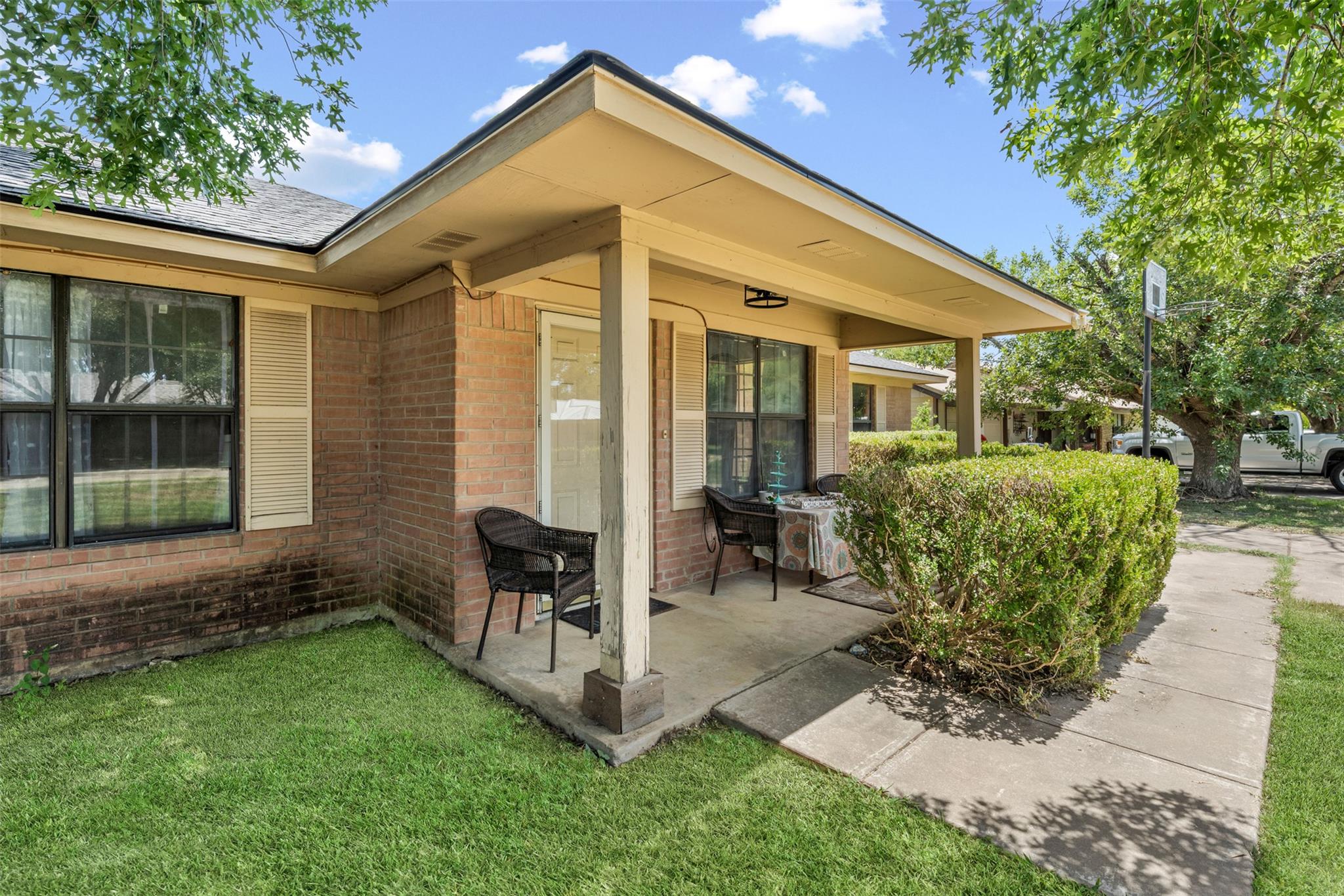 1405 Oak Park Ln, Salado, TX 76571