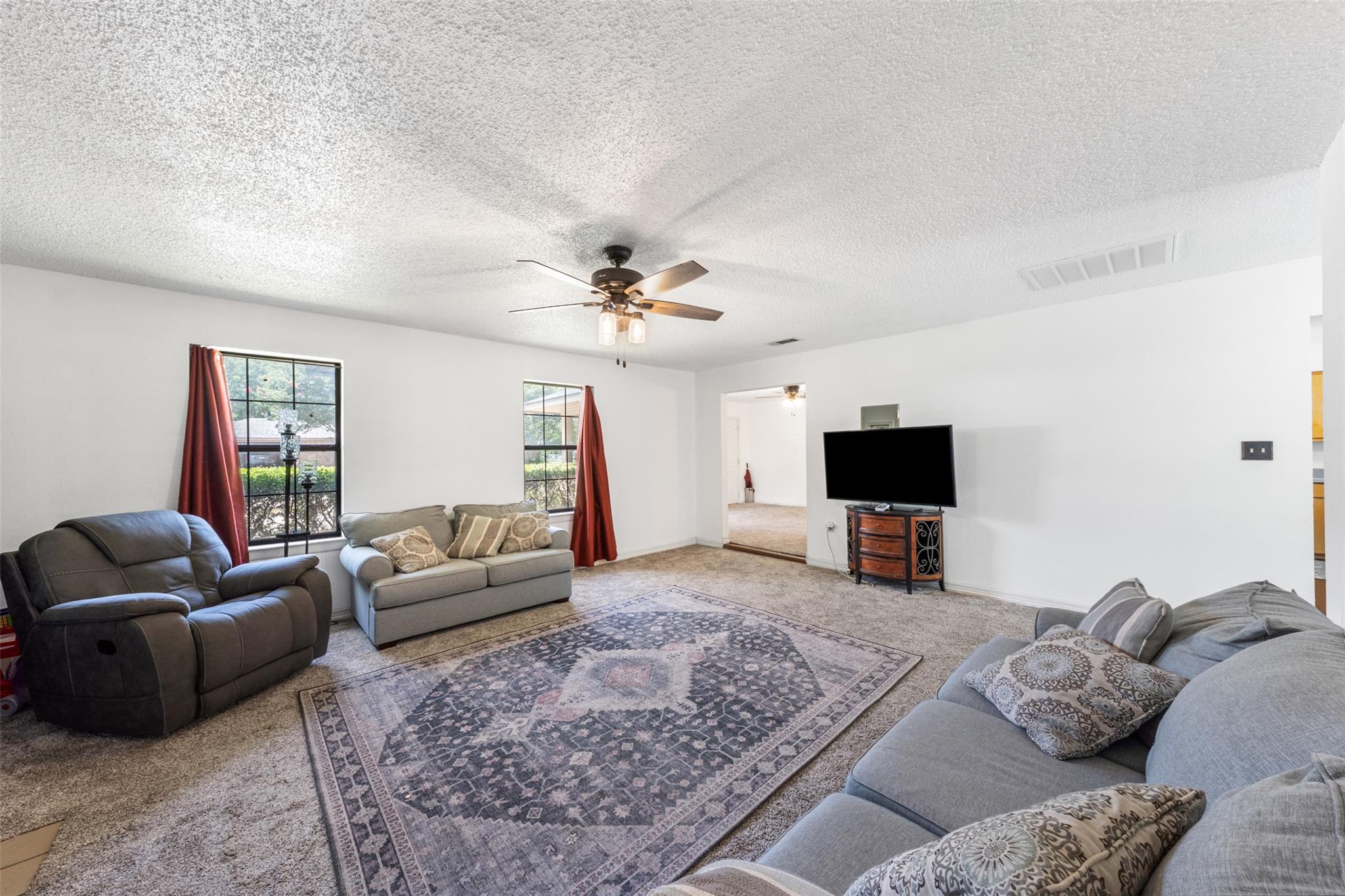 1405 Oak Park Ln, Salado, TX 76571