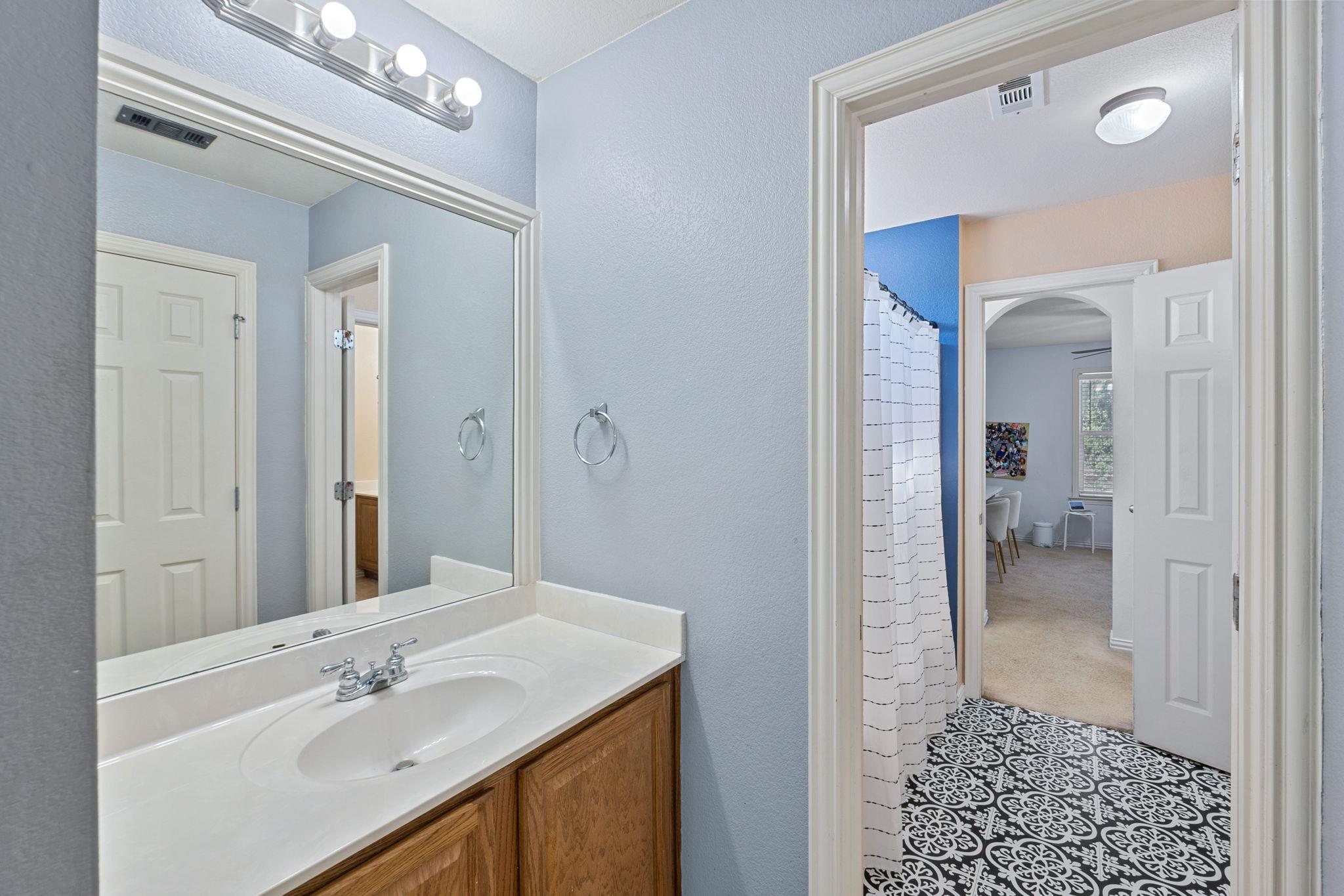 2415 Elkhorn Ranch Rd, Leander, TX 78641