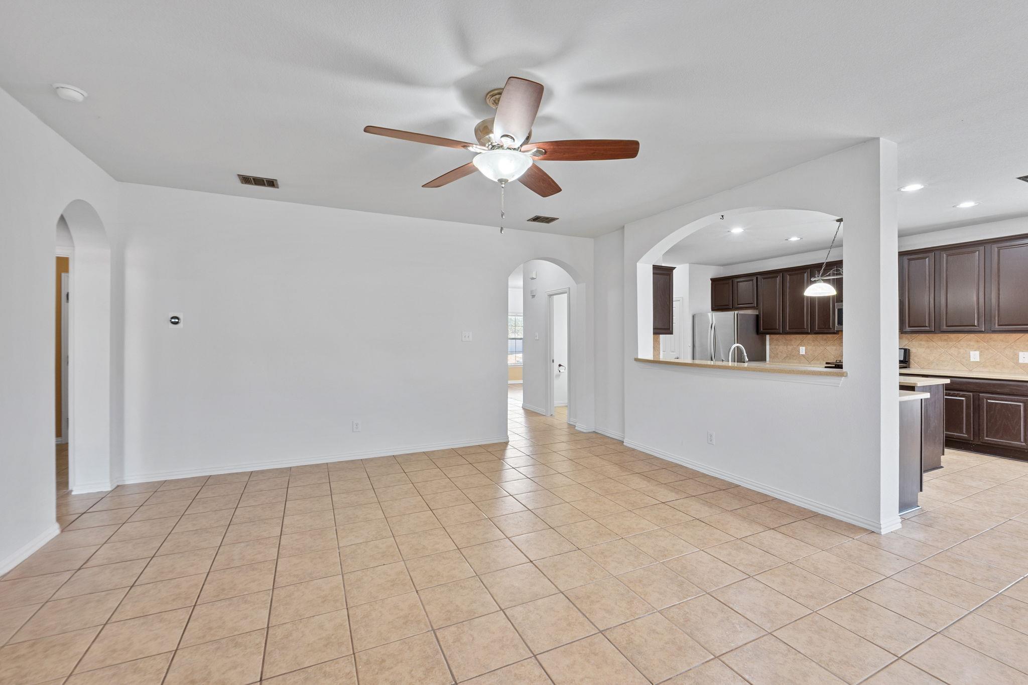 2415 Elkhorn Ranch Rd, Leander, TX 78641