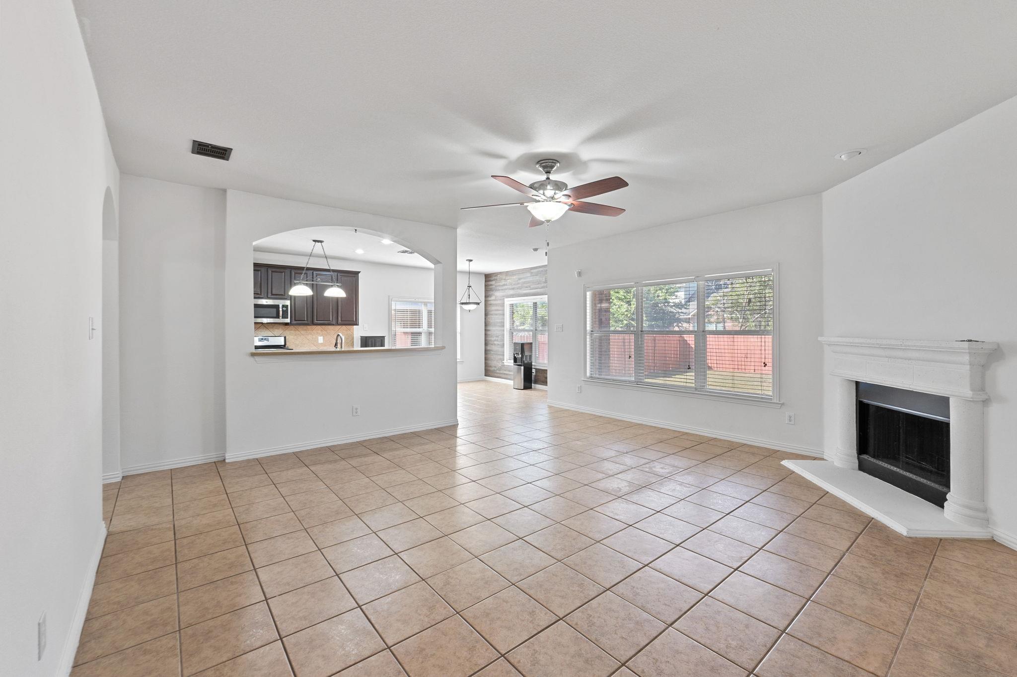 2415 Elkhorn Ranch Rd, Leander, TX 78641