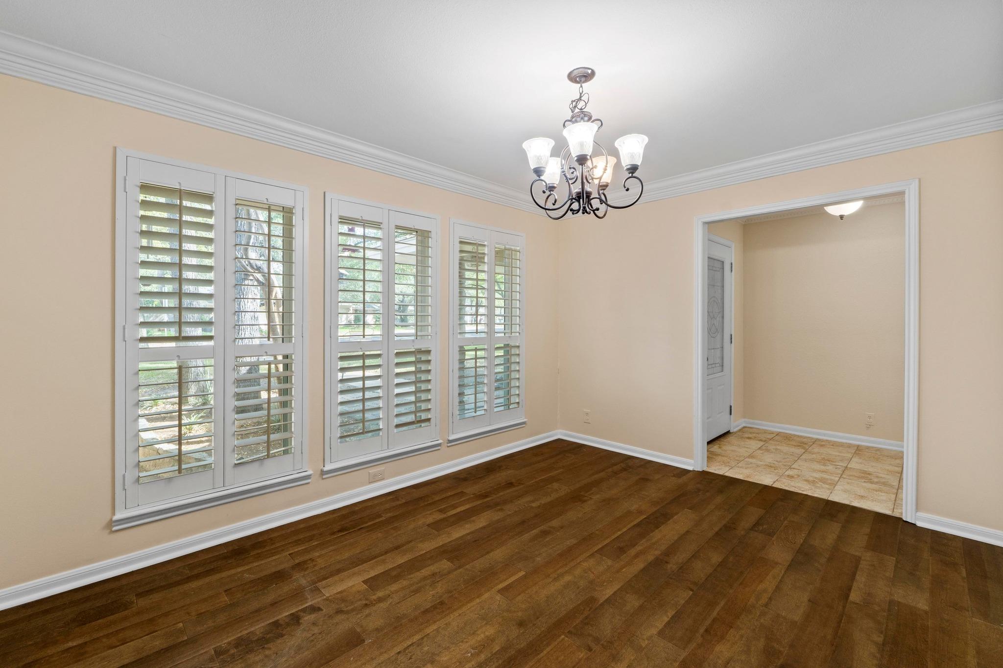 10305 Caracara Dr, Austin, TX 78750