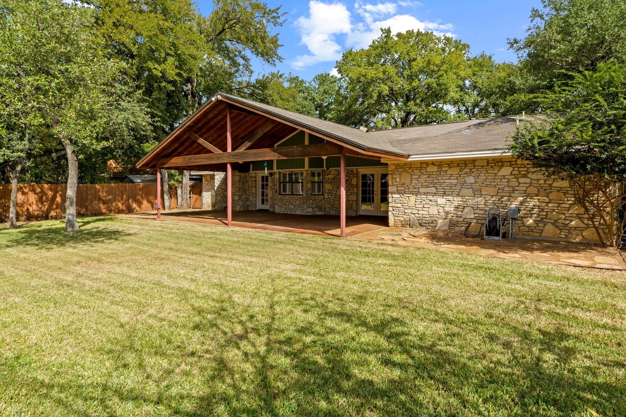 10305 Caracara Dr, Austin, TX 78750