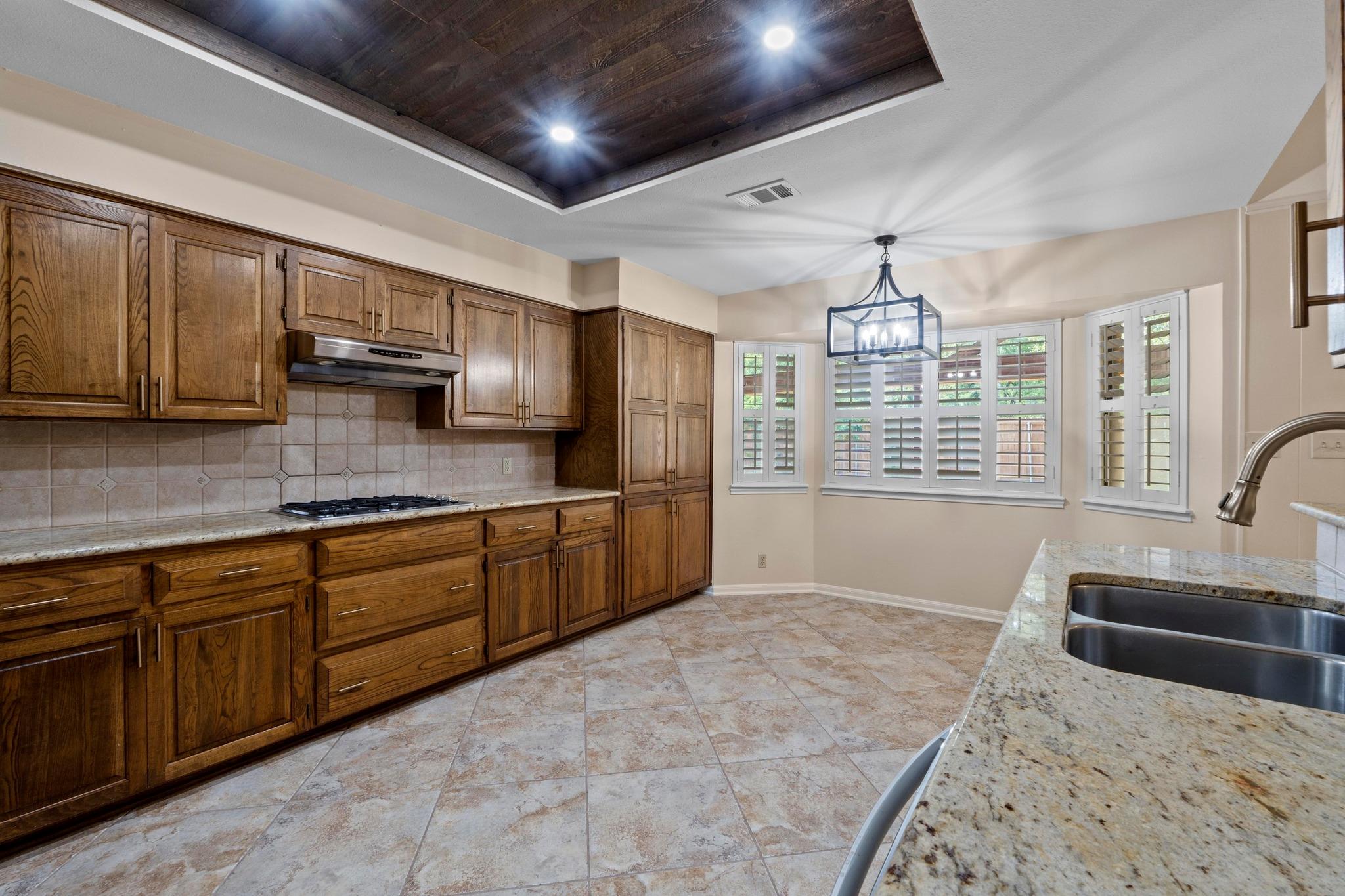 10305 Caracara Dr, Austin, TX 78750