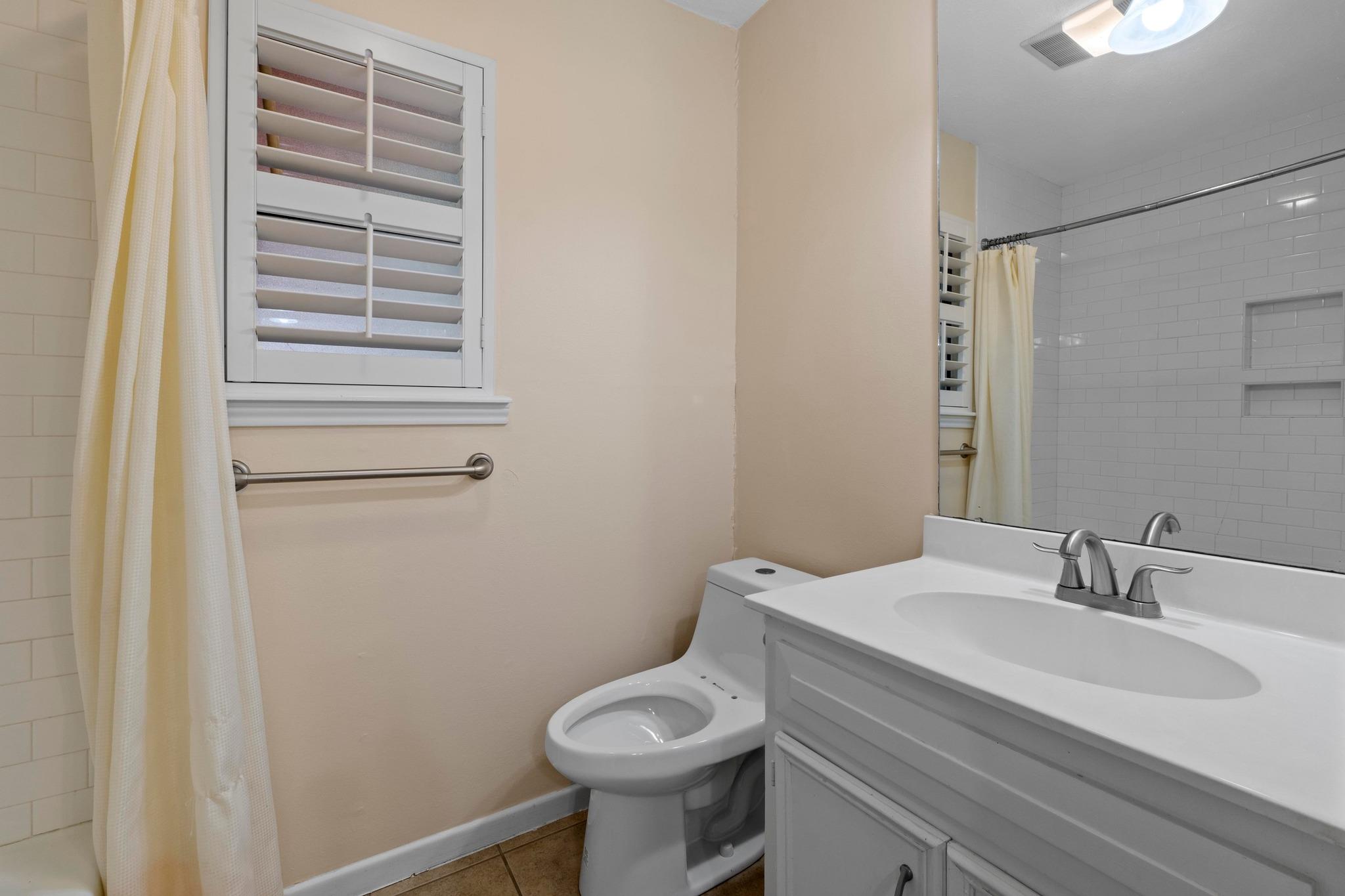 10305 Caracara Dr, Austin, TX 78750