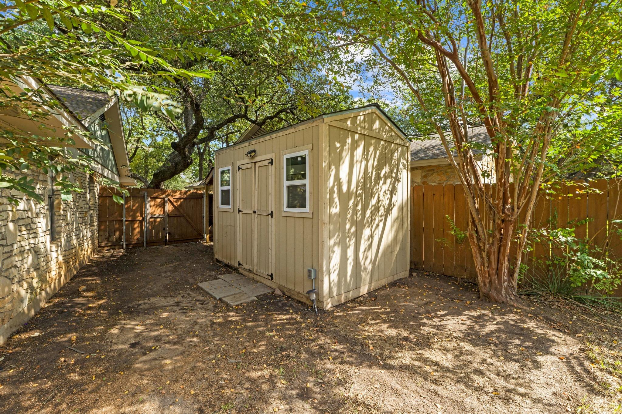 10305 Caracara Dr, Austin, TX 78750