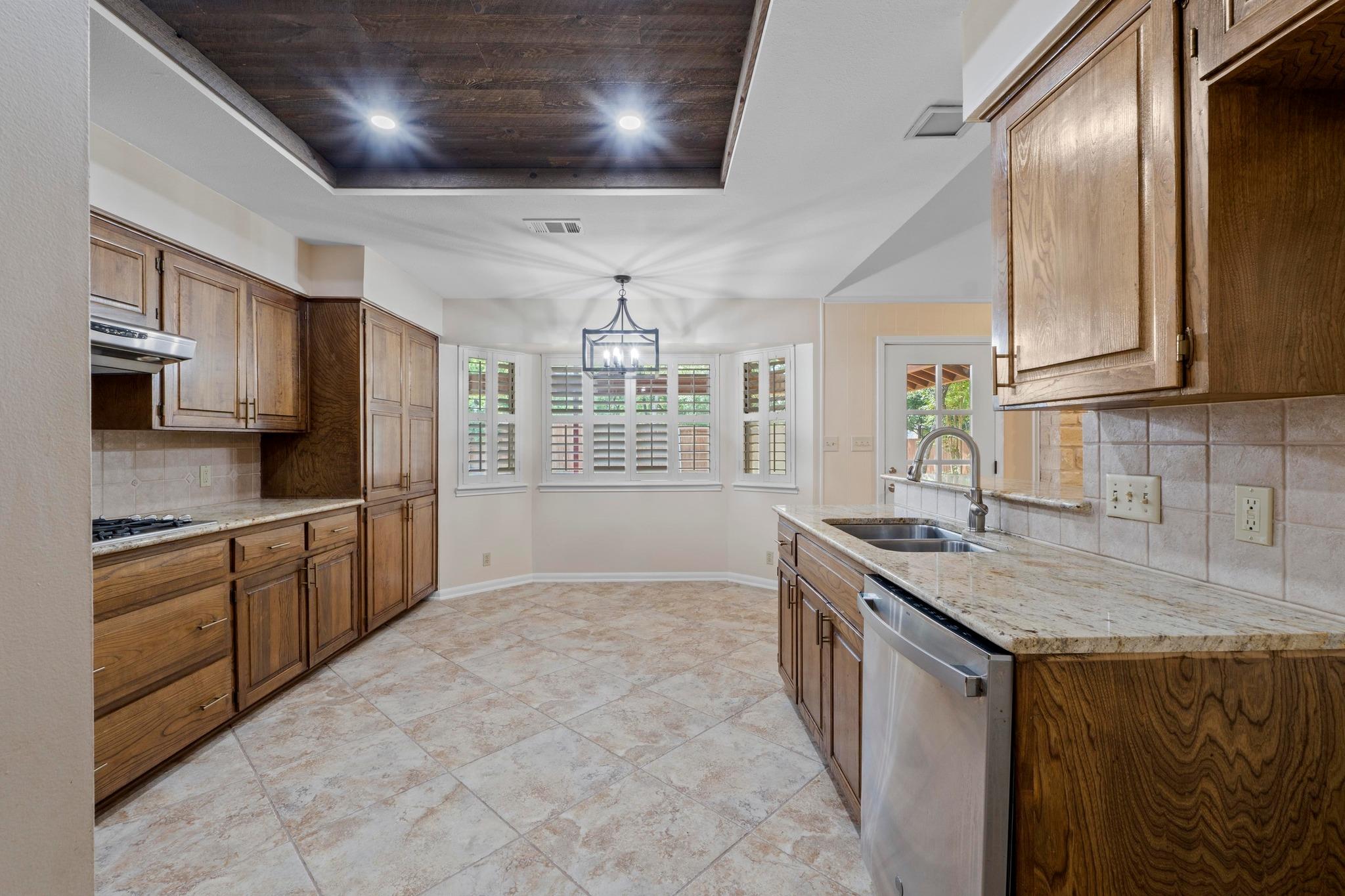 10305 Caracara Dr, Austin, TX 78750