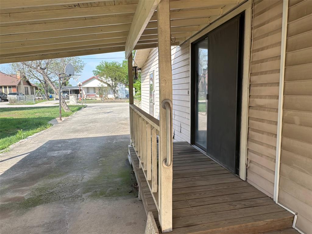 137 N Kowald Ln, New Braunfels, TX 78130