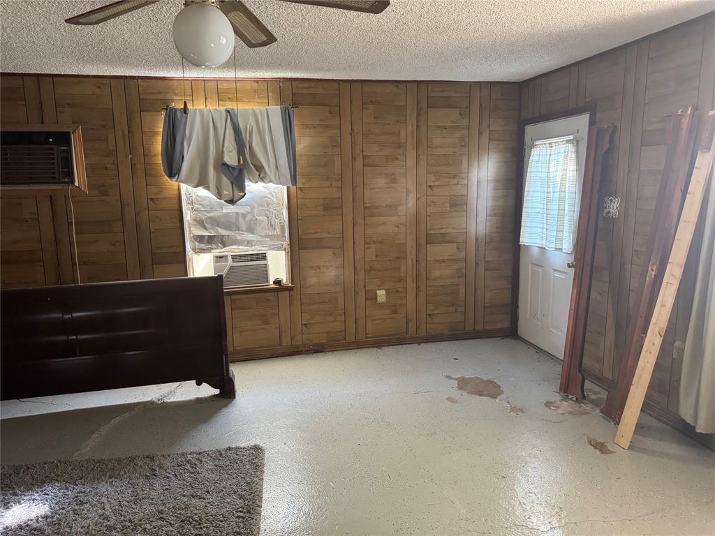 137 N Kowald Ln, New Braunfels, TX 78130