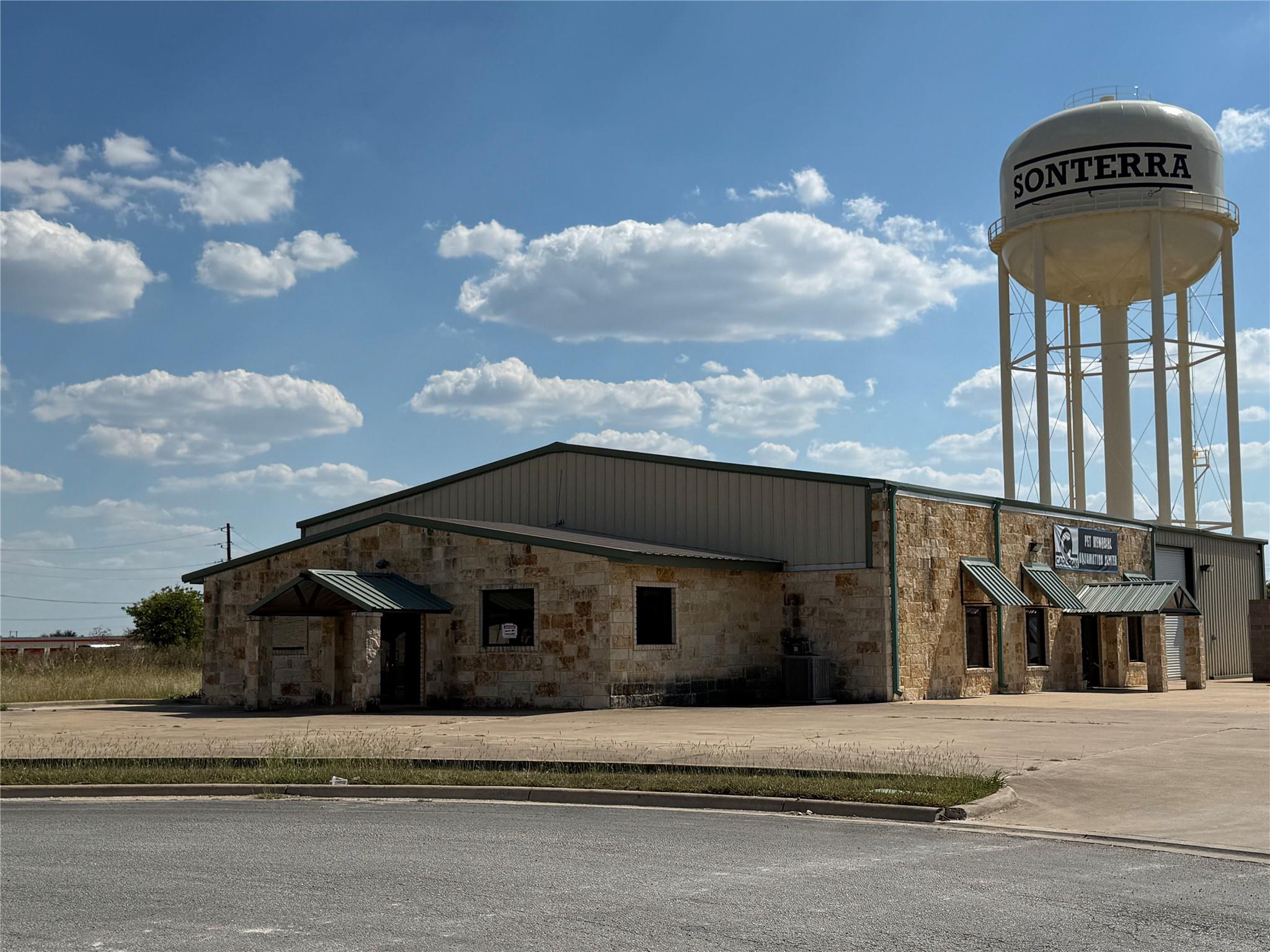 321 Limestone Ter, Jarrell, TX 76537