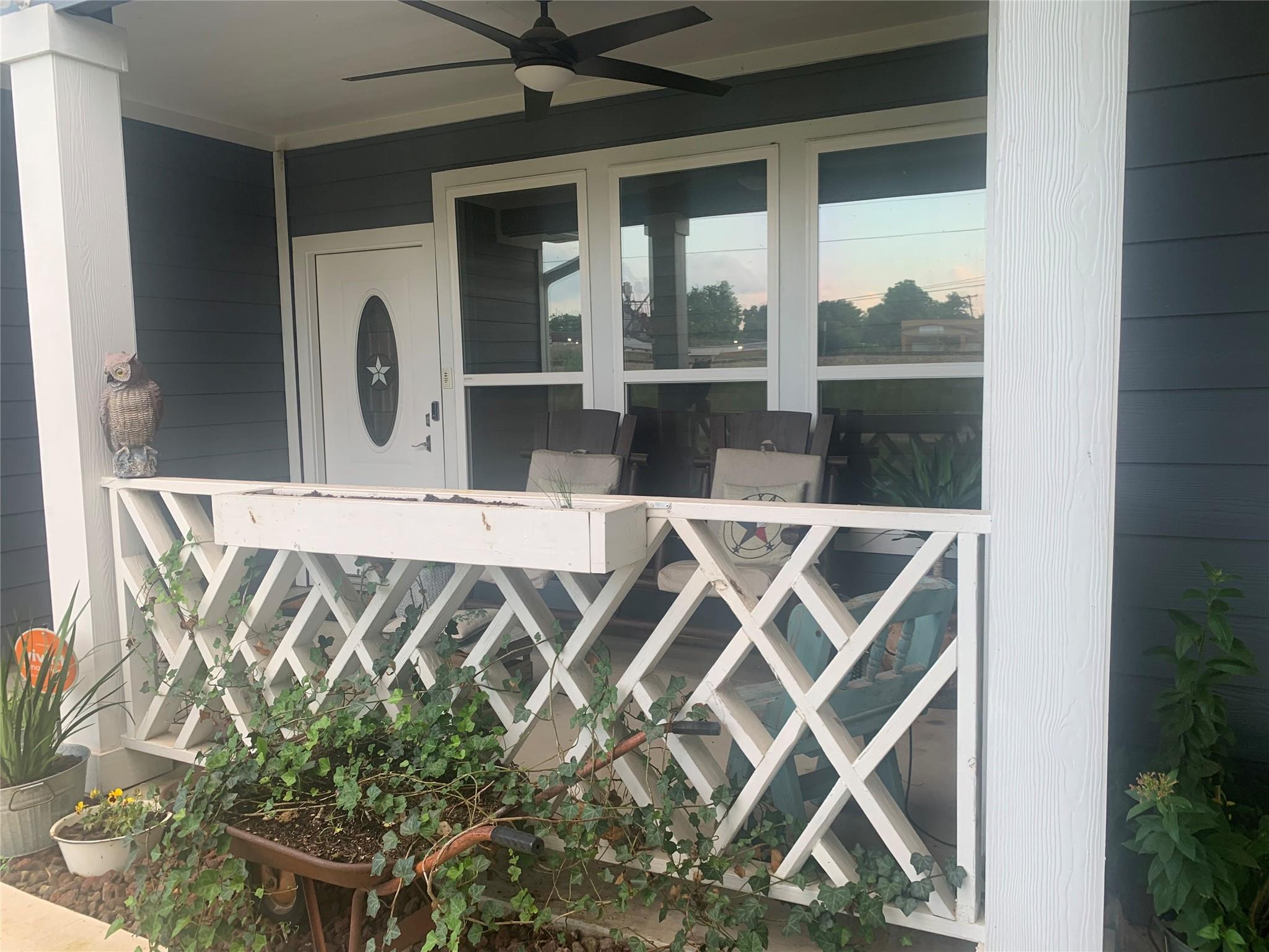 307 W Front Street St SW, Thorndale, TX 76577