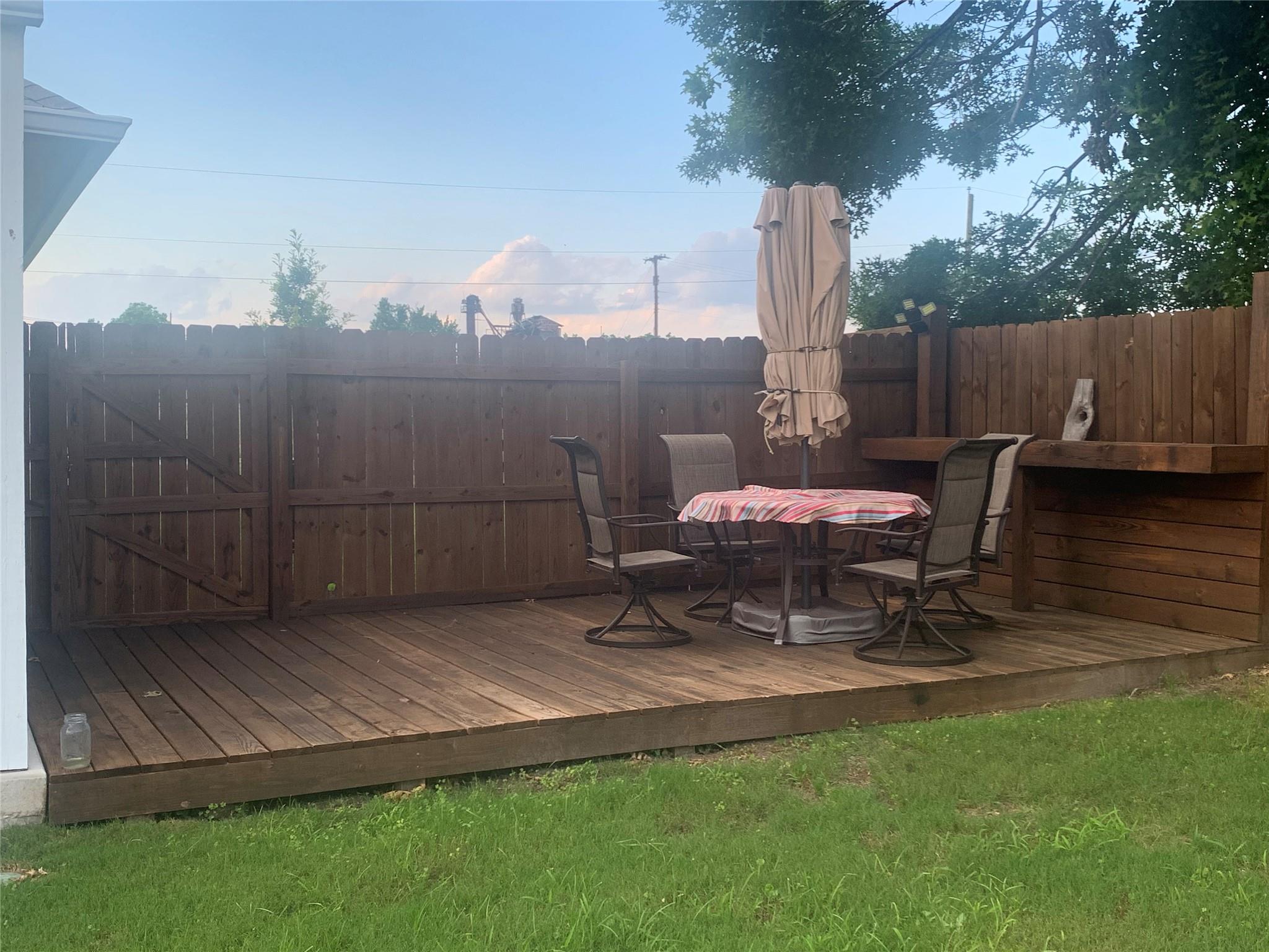 307 W Front Street St SW, Thorndale, TX 76577