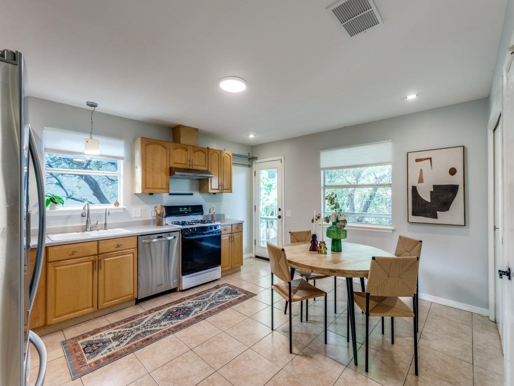 1705 Adriane Dr, Austin, TX 78721