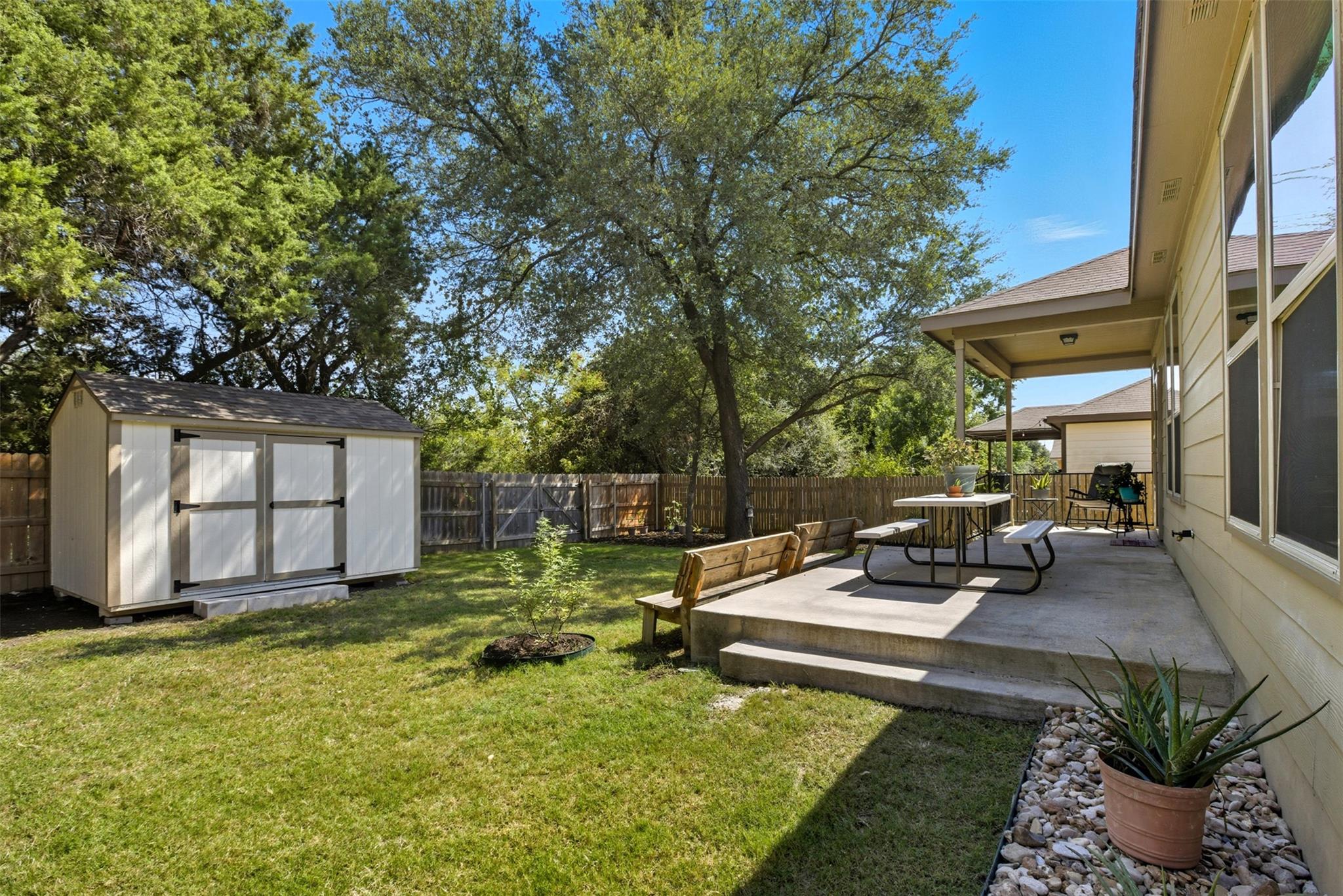 206 Quarry Rock Loop, Liberty Hill, TX 78642