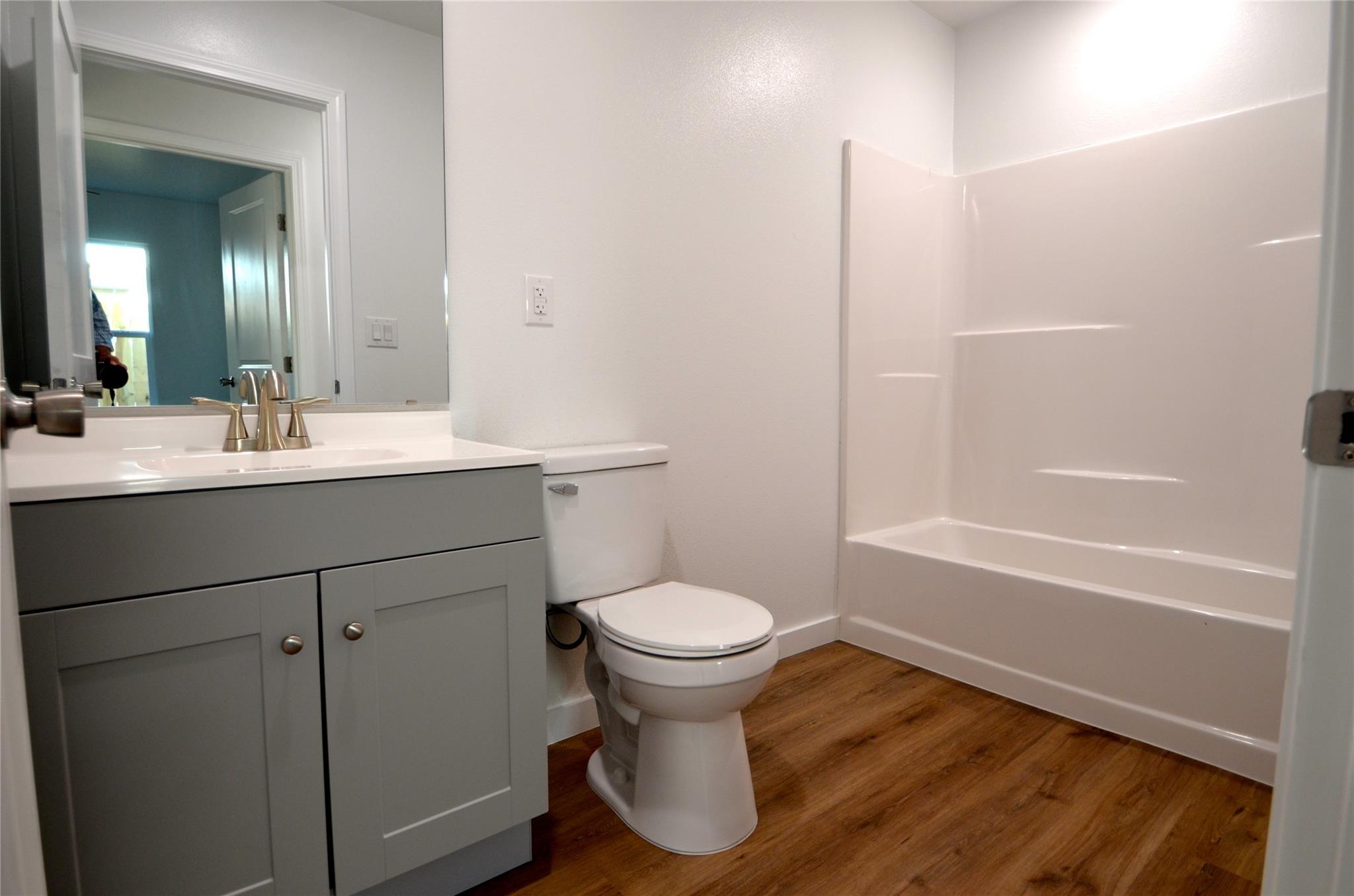 1515 Navajo Trl, Kingsland, TX 78639