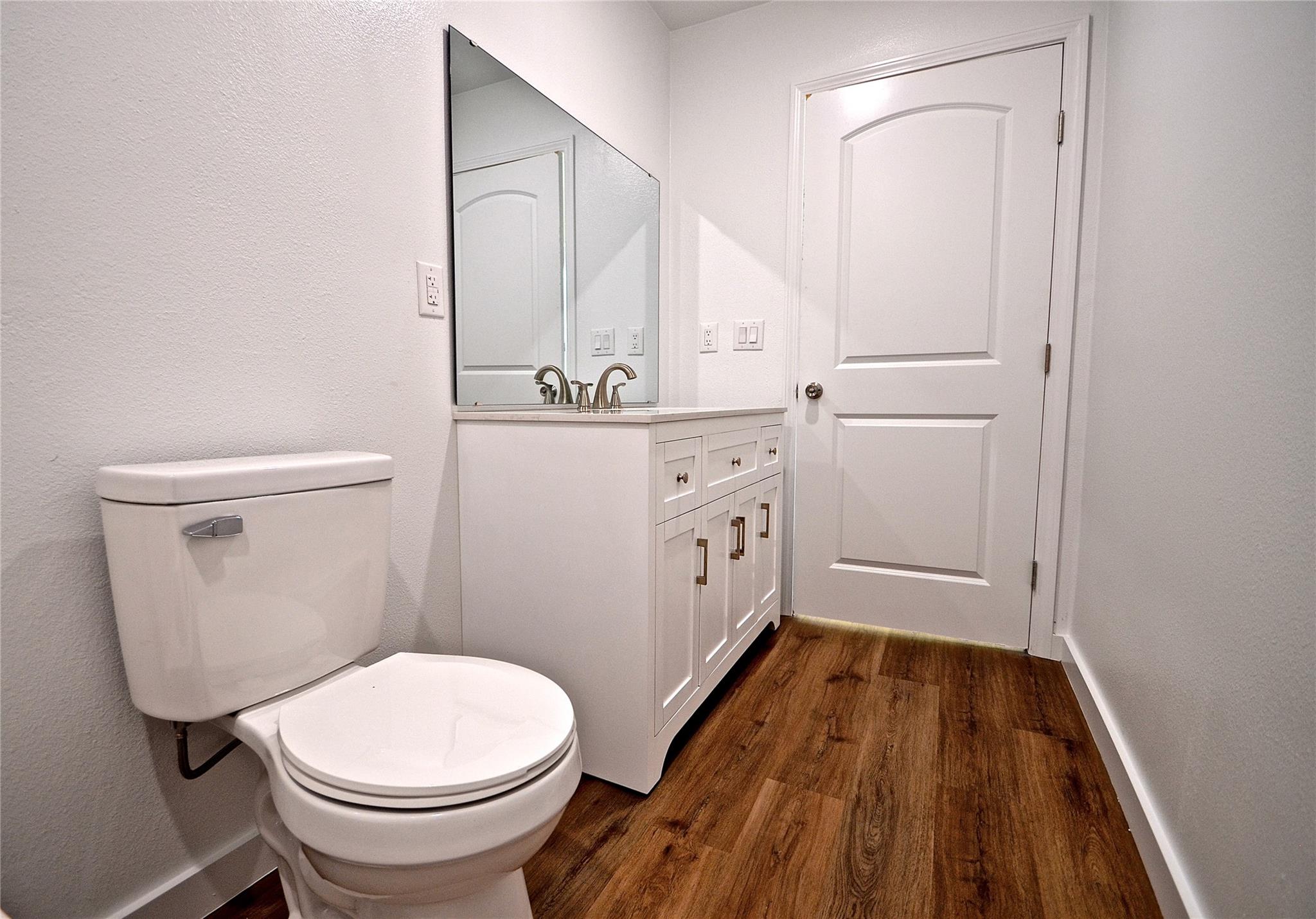 1515 Navajo Trl, Kingsland, TX 78639