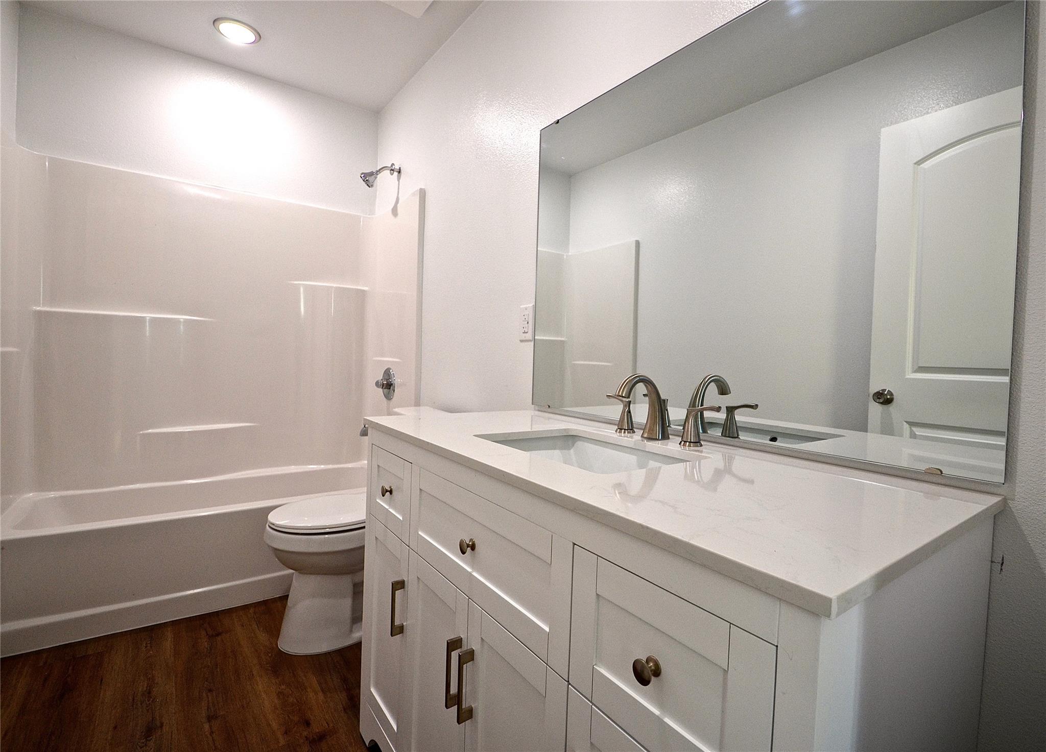 1515 Navajo Trl, Kingsland, TX 78639