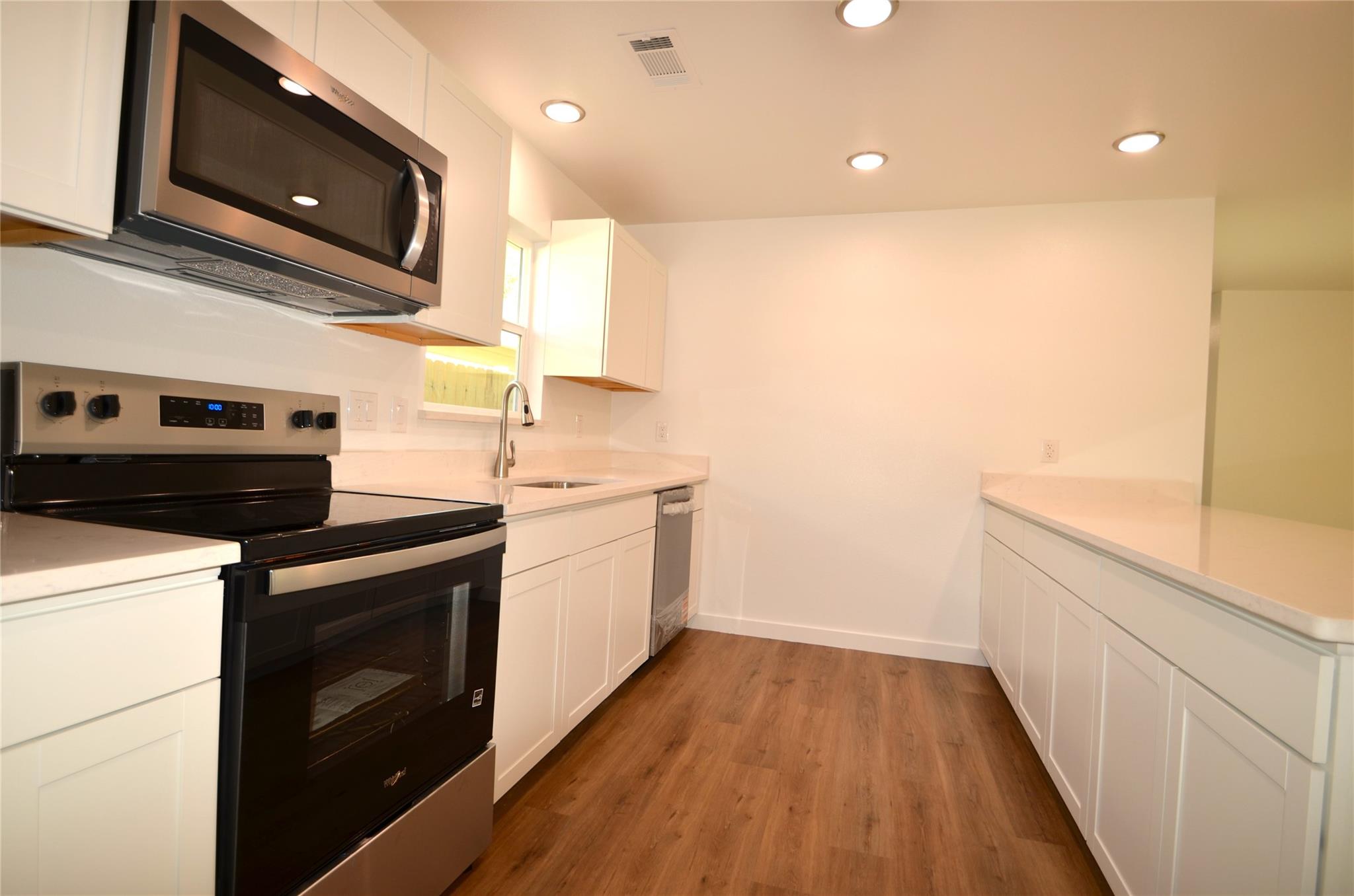 1515 Navajo Trl, Kingsland, TX 78639