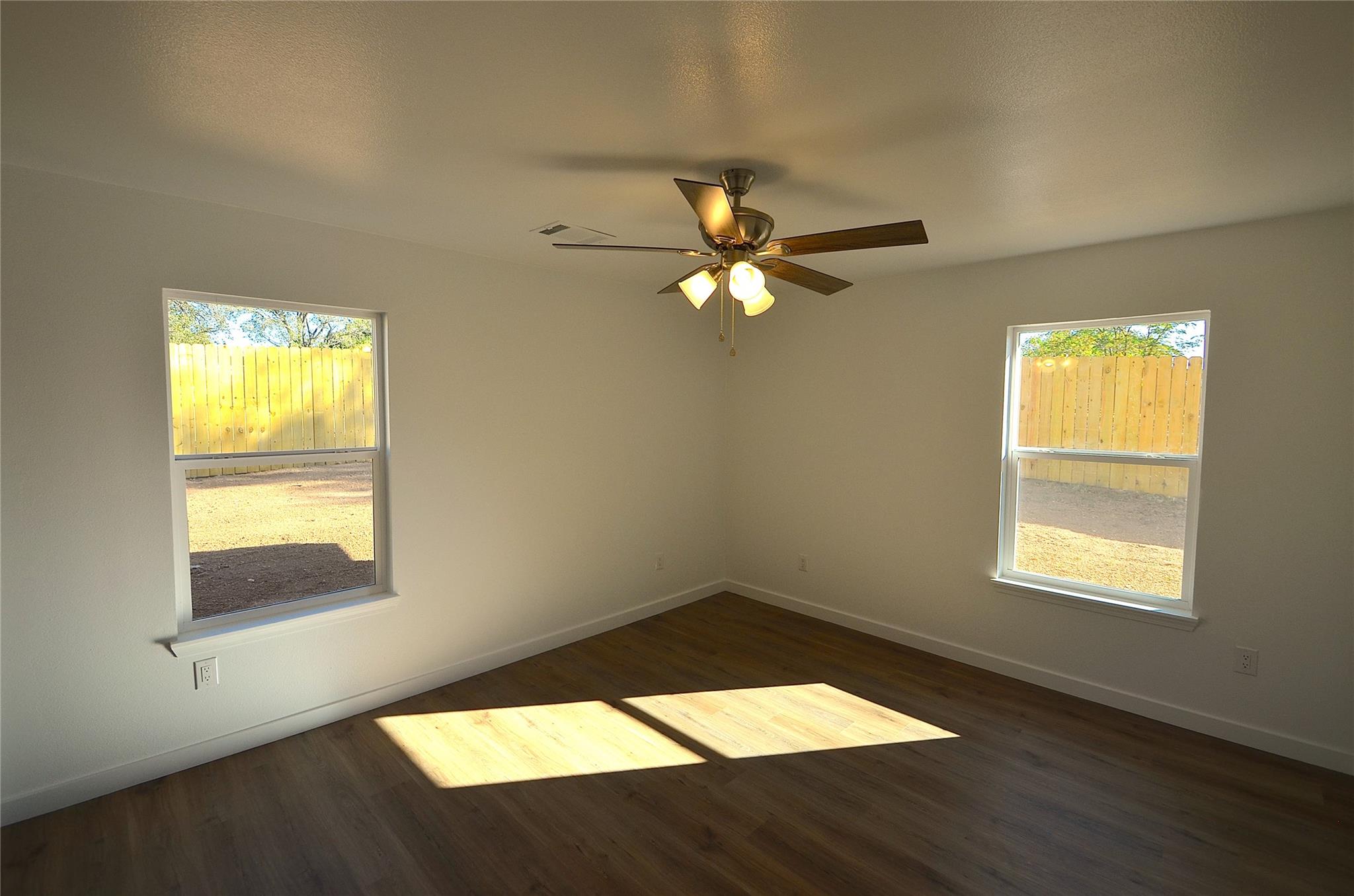 1515 Navajo Trl, Kingsland, TX 78639