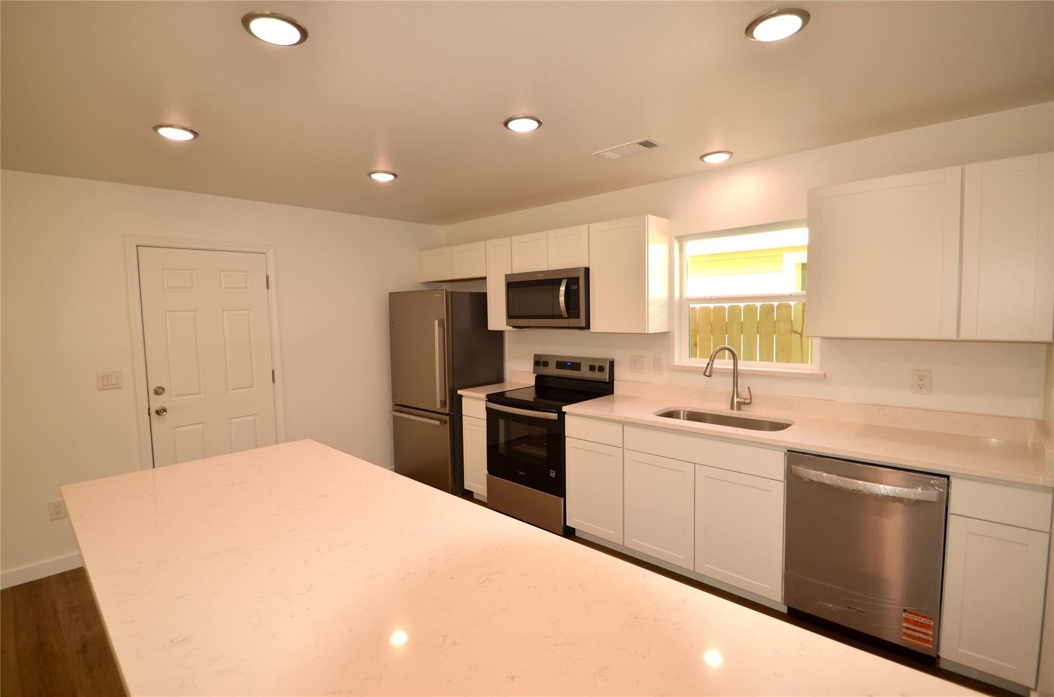 1515 Navajo Trl, Kingsland, TX 78639