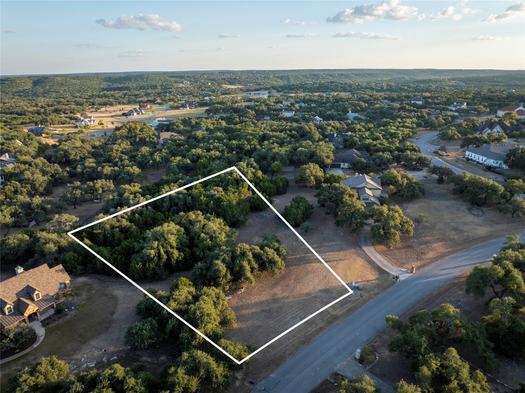 169 Island Oaks Ln, Driftwood, TX 78619