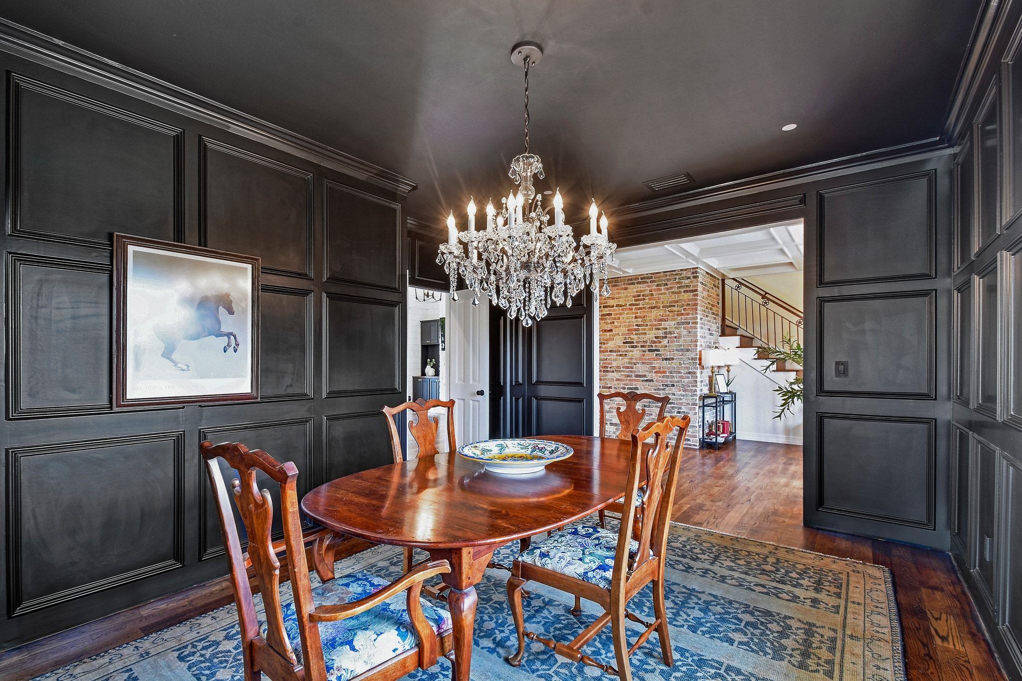 148 Trailmaster Cir, Driftwood, TX 78619