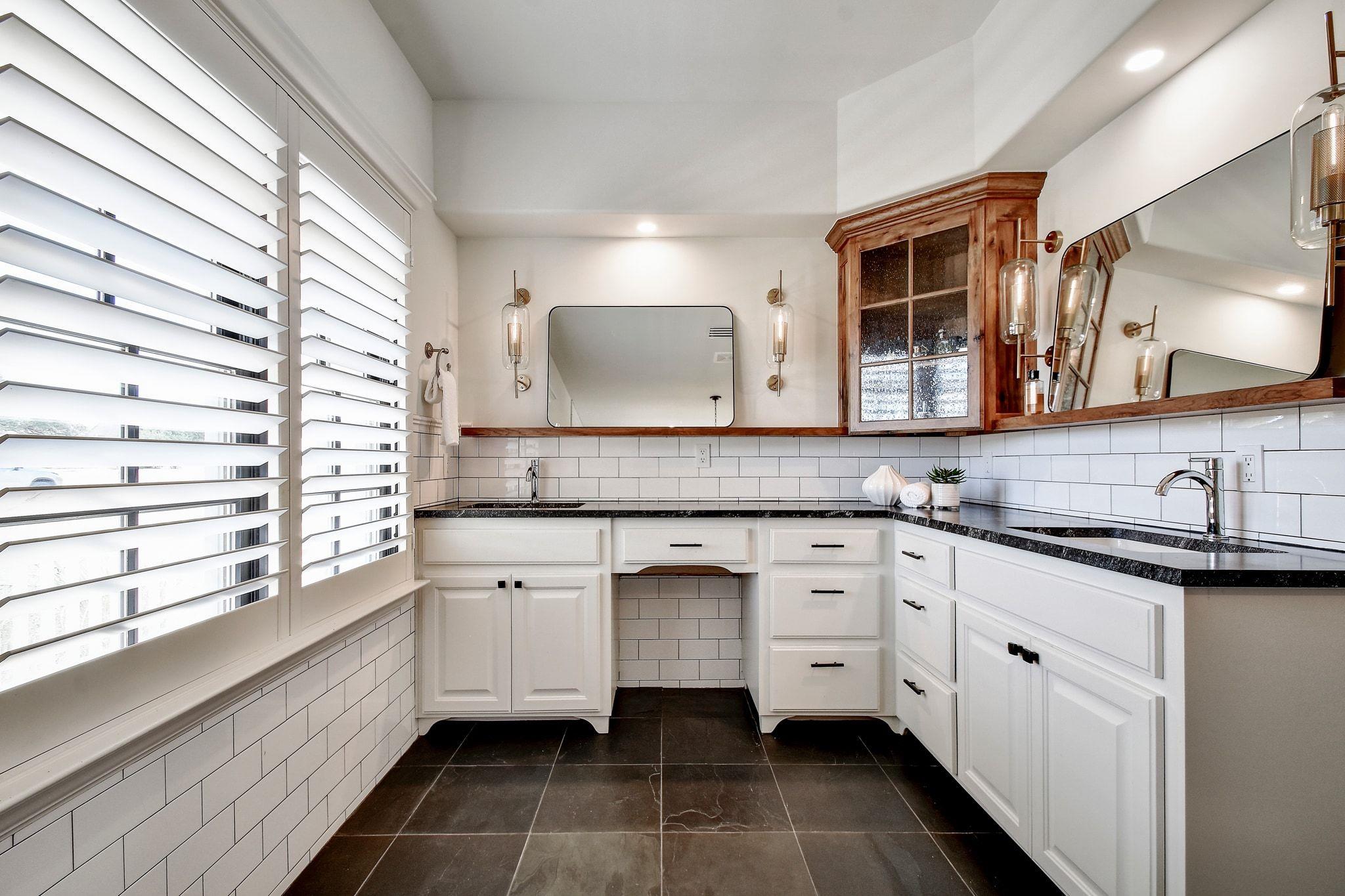 148 Trailmaster Cir, Driftwood, TX 78619