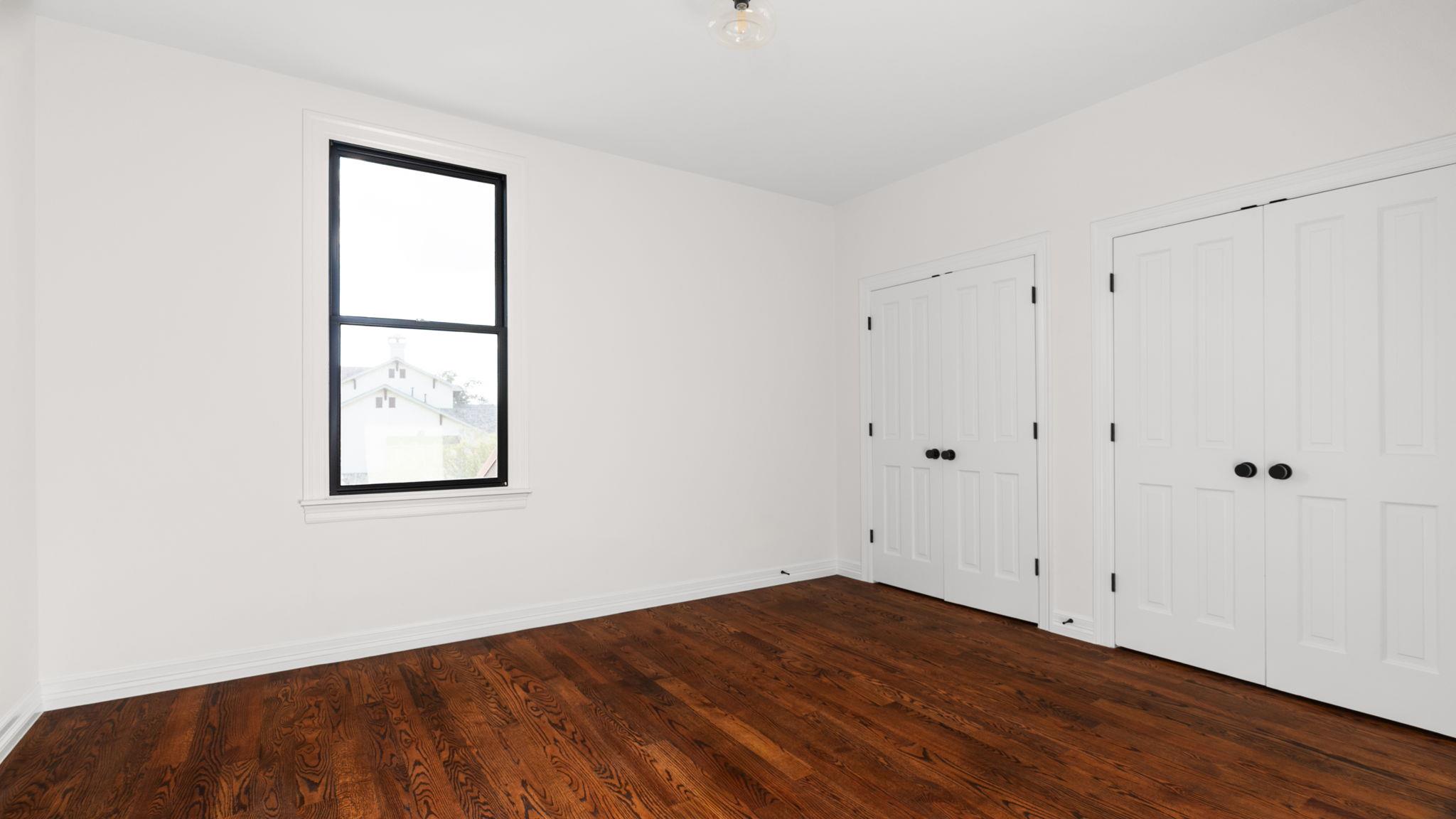 148 Trailmaster Cir, Driftwood, TX 78619