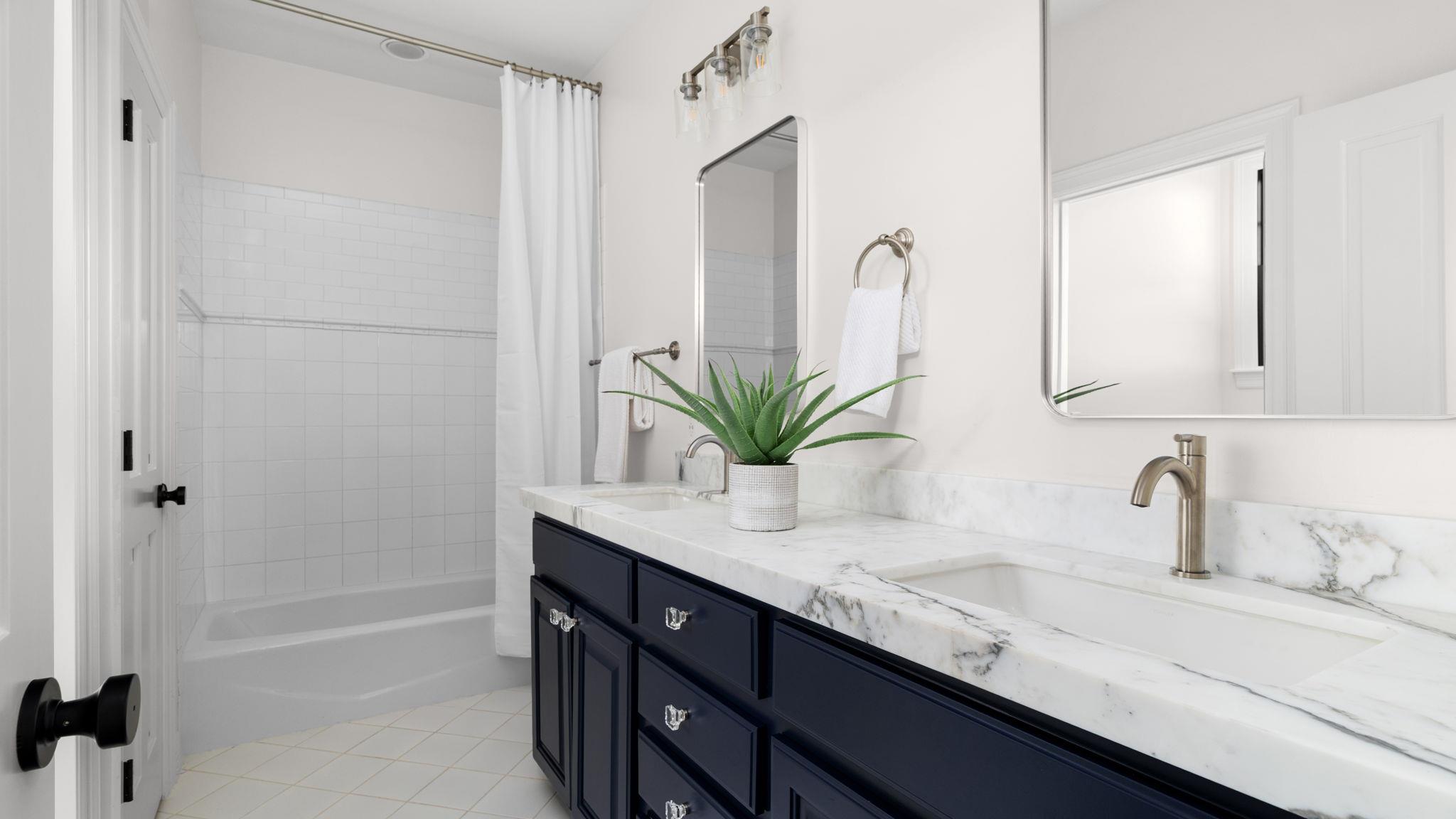 148 Trailmaster Cir, Driftwood, TX 78619