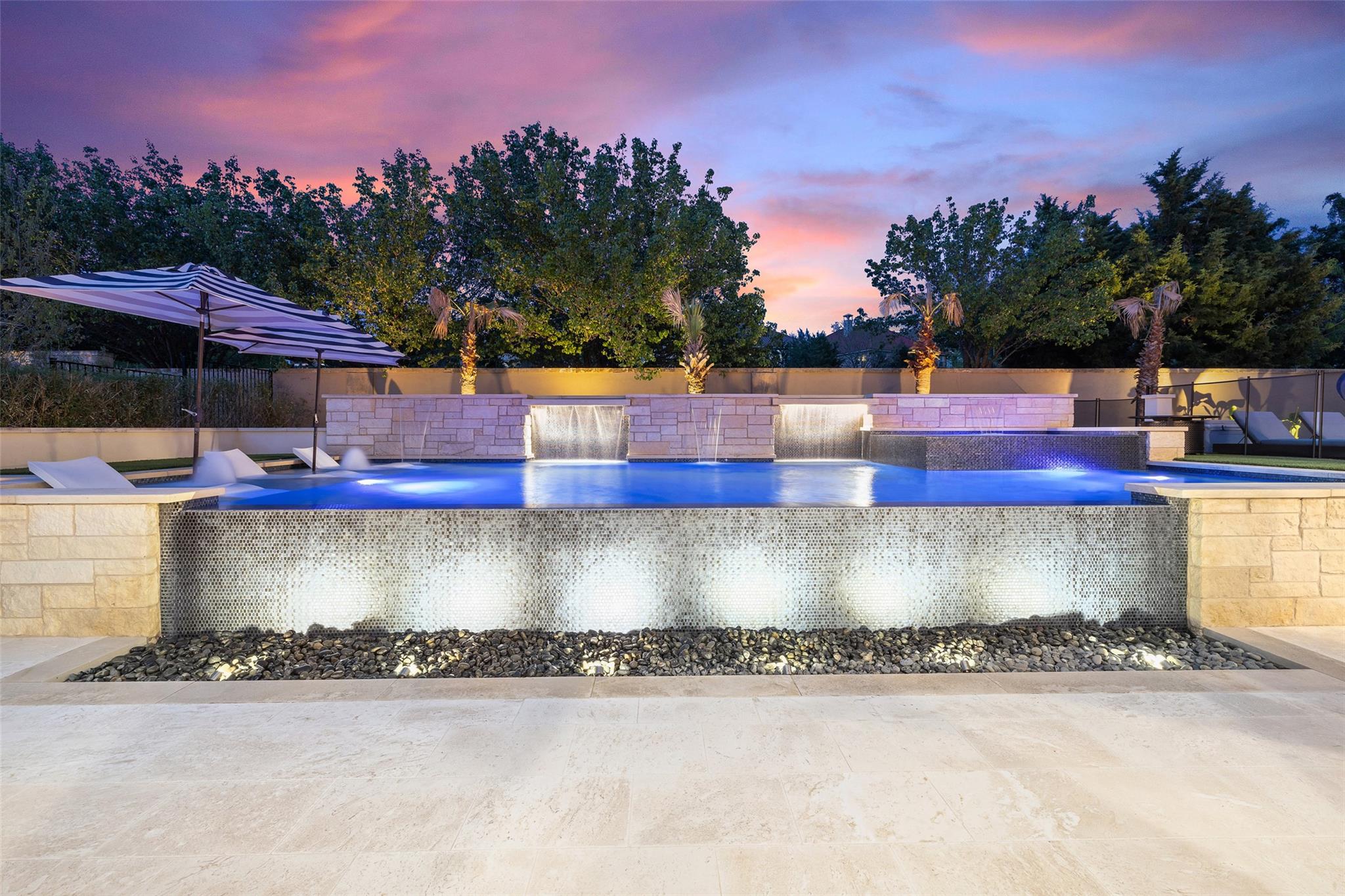 105 Bisset Ct, Lakeway, TX 78738