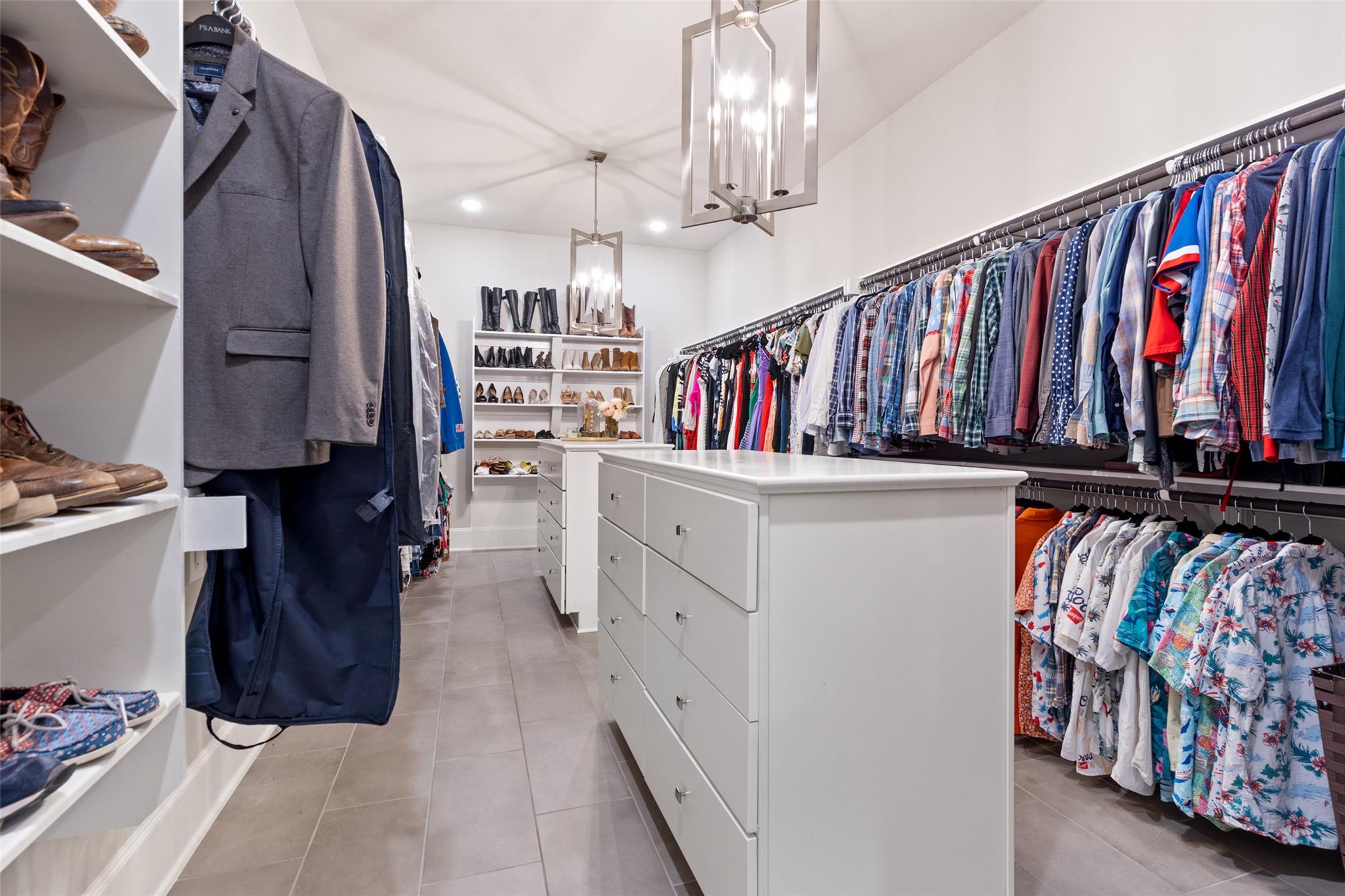 105 Bisset Ct, Lakeway, TX 78738