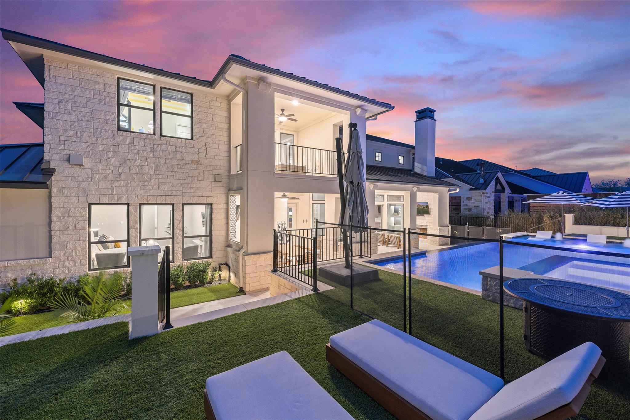 105 Bisset Ct, Lakeway, TX 78738