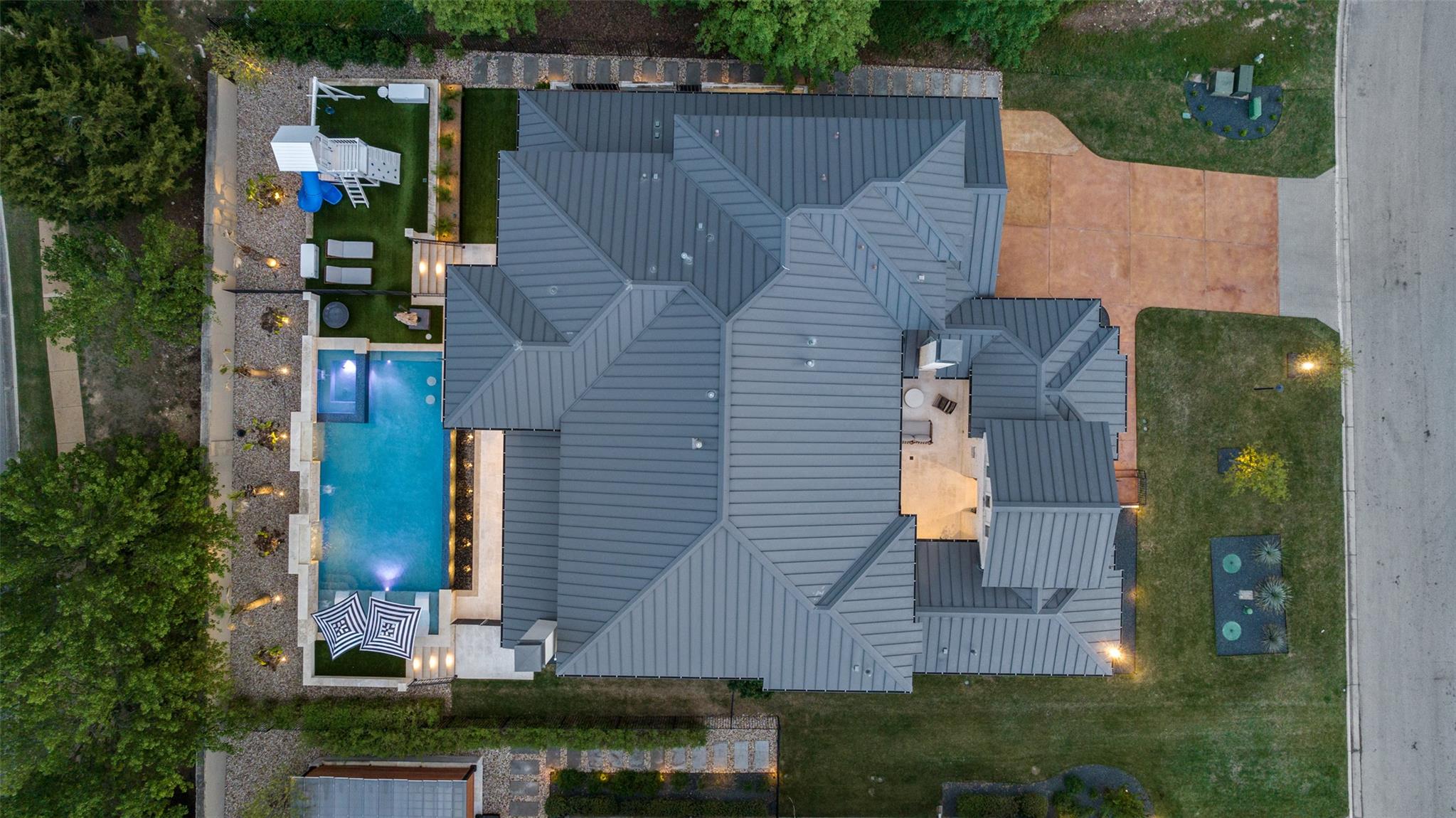 105 Bisset Ct, Lakeway, TX 78738