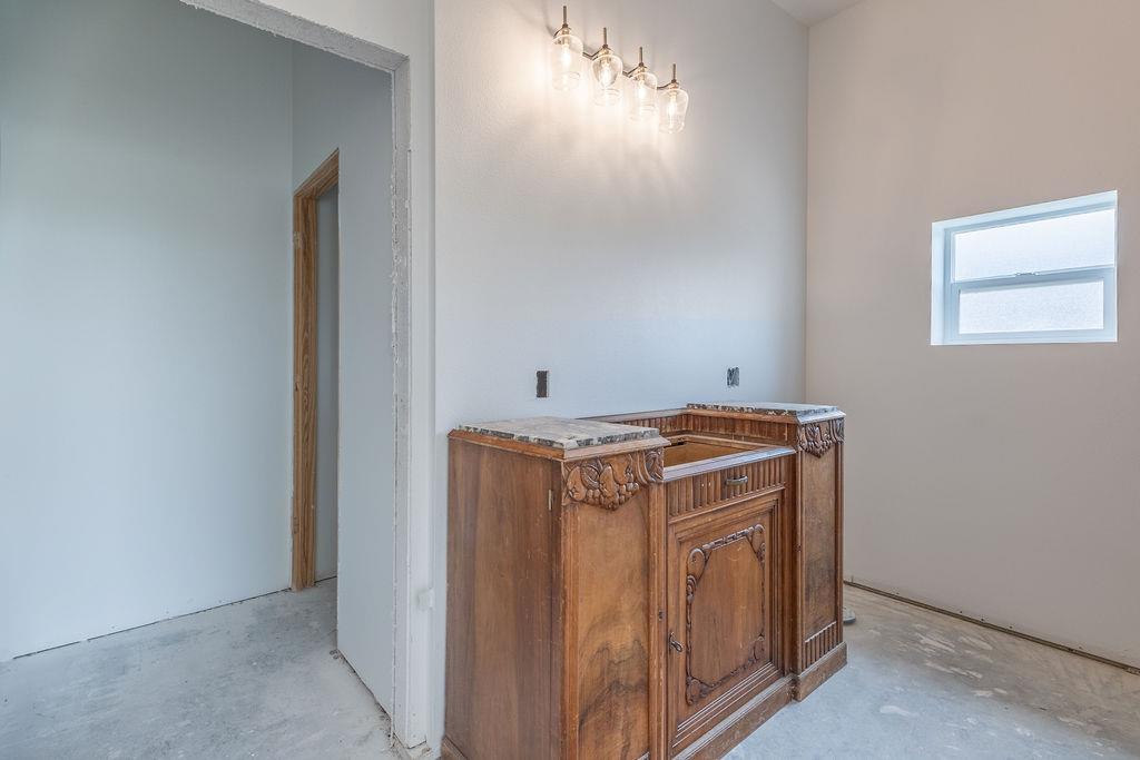 1759 Majestic Hills Dr, Blanco, TX 78606