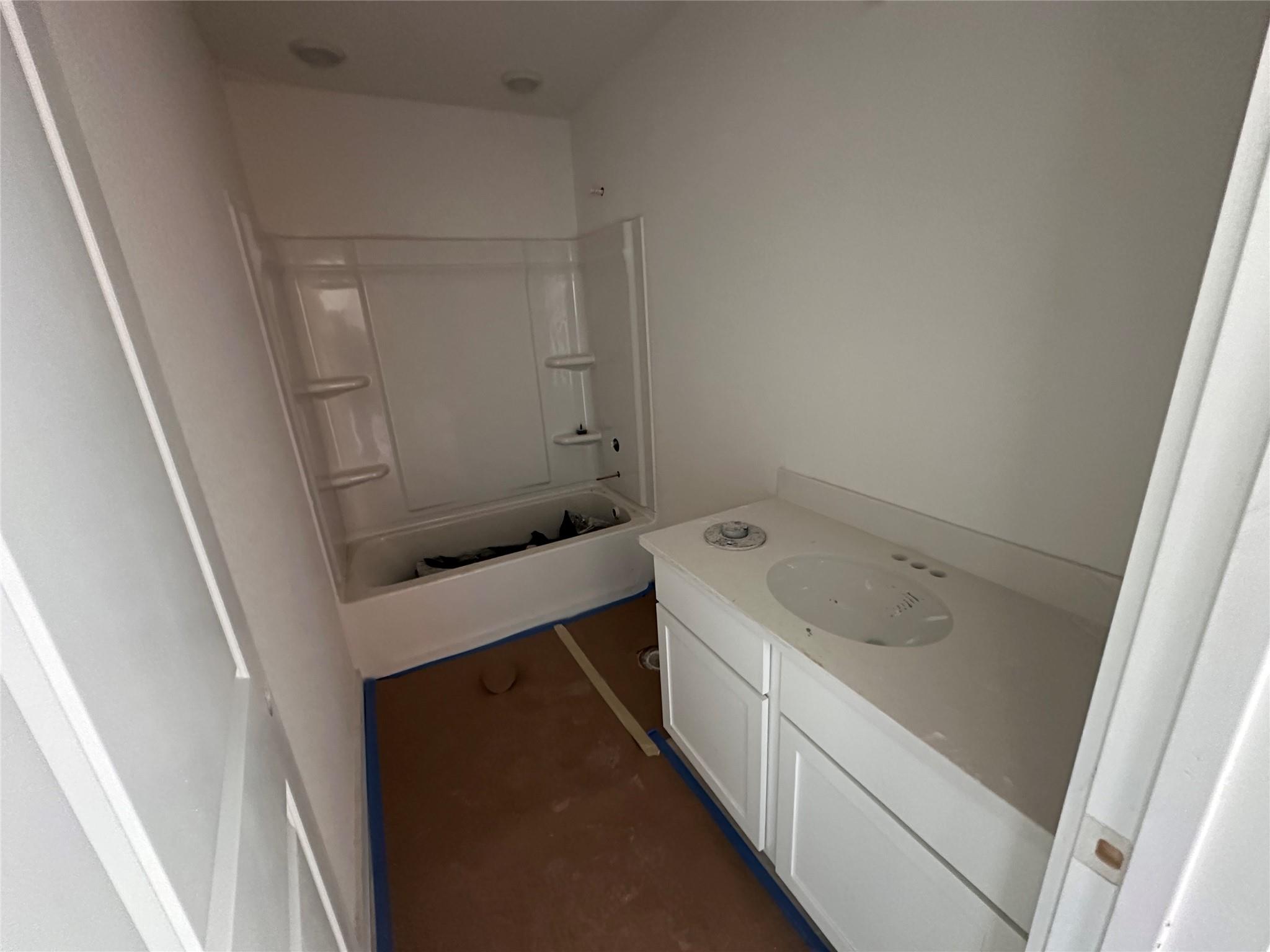 242 Seattle Slew Dr, Jarrell, TX 76537