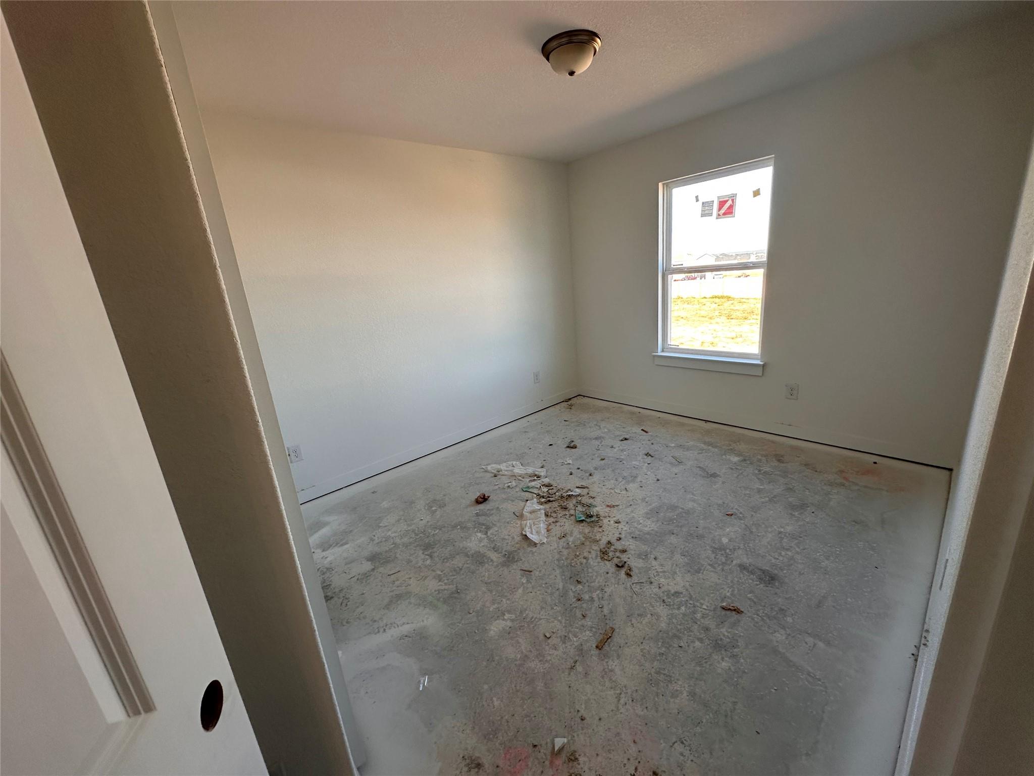 242 Seattle Slew Dr, Jarrell, TX 76537